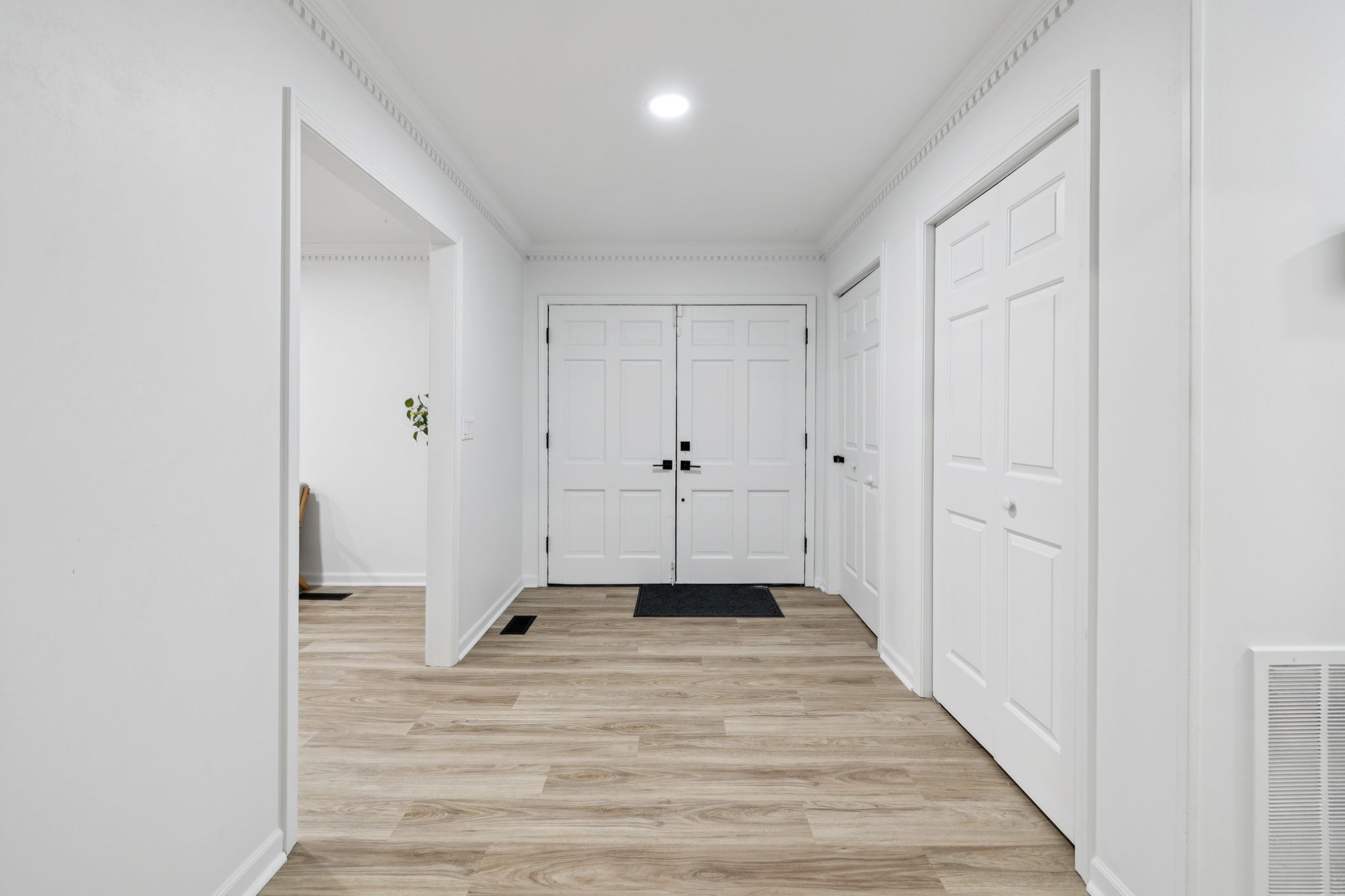 6904 Old Nashville Hwy