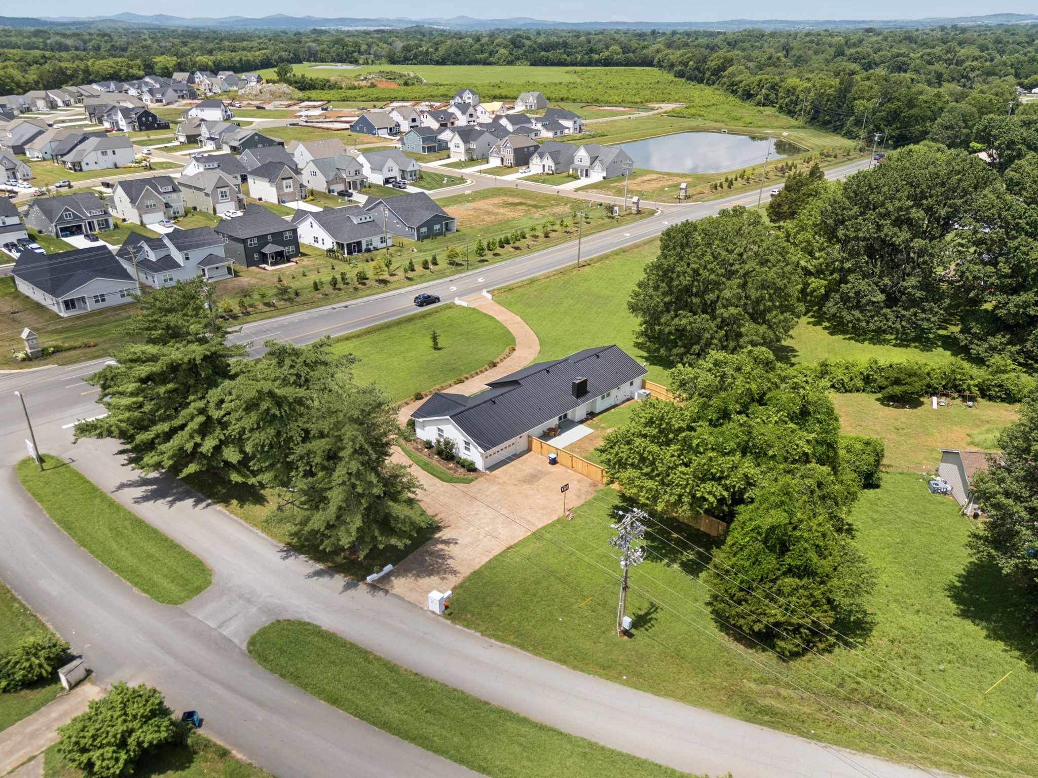 6904 Old Nashville Hwy