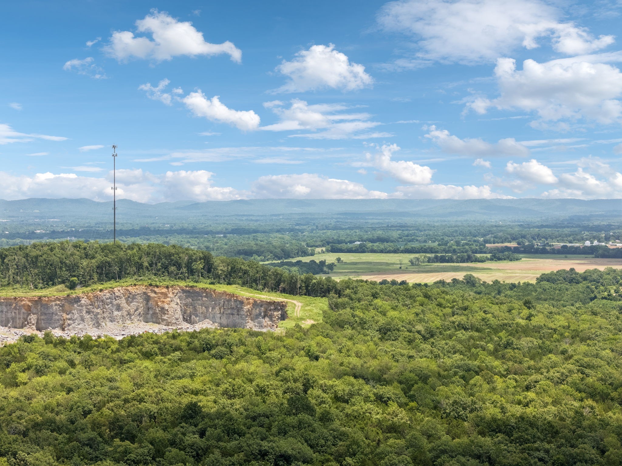 7665 Shelbyville Pike