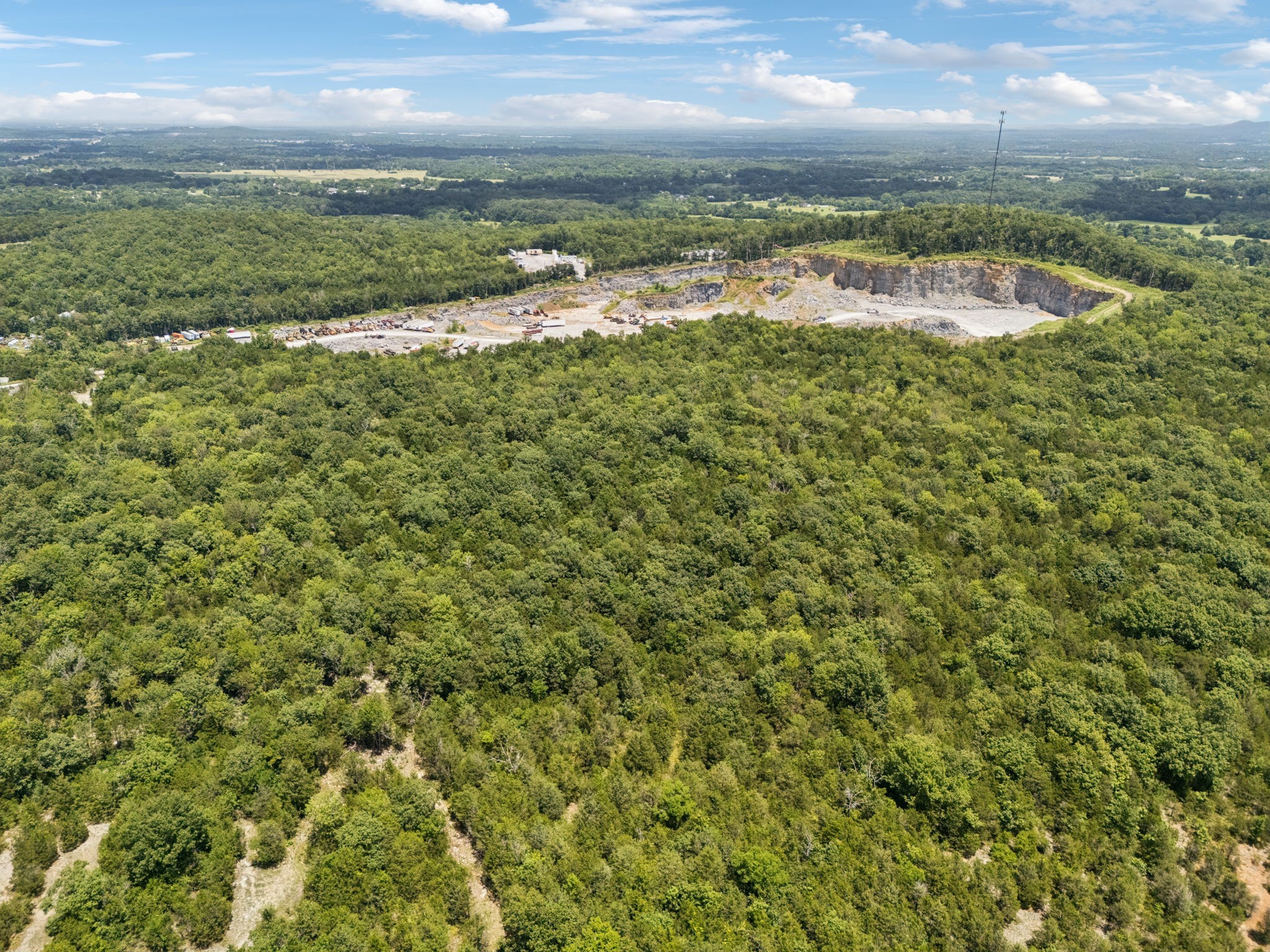 7665 Shelbyville Pike