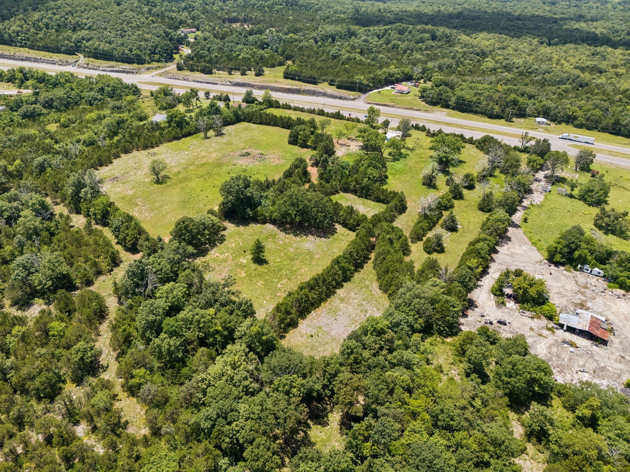 7665 Shelbyville Pike