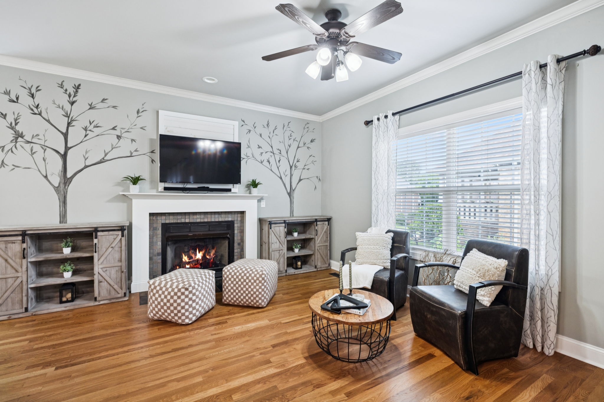 1014 Rosemont Ter