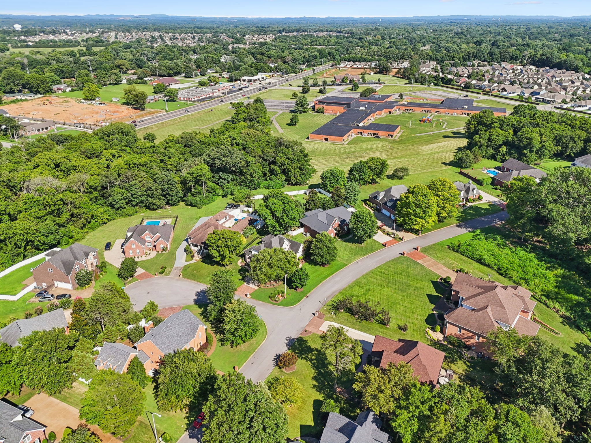 1014 Rosemont Ter