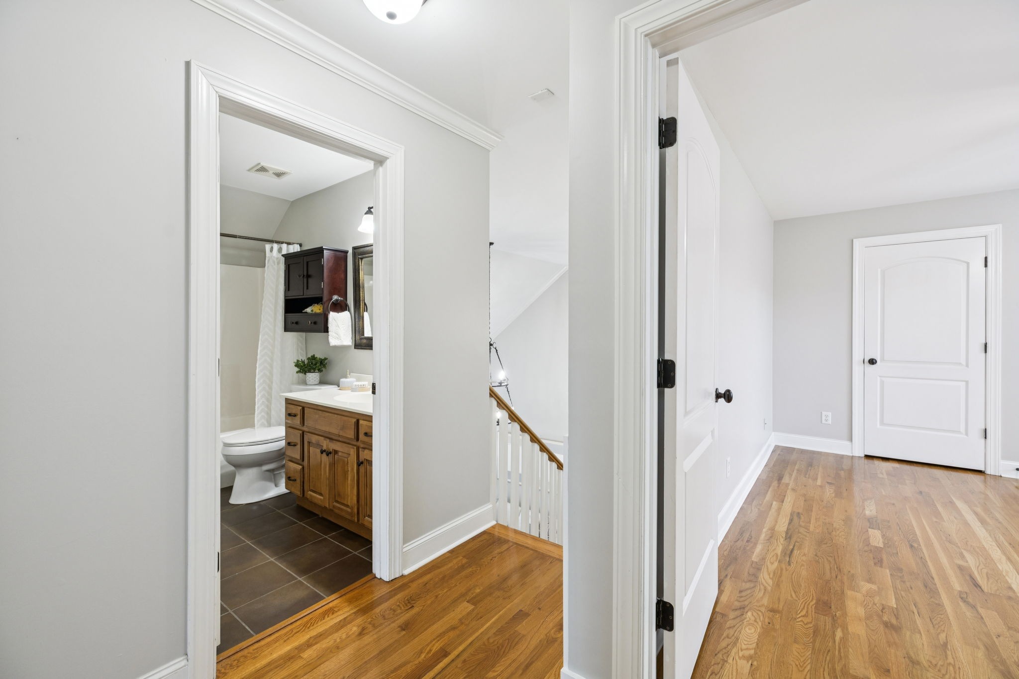 1014 Rosemont Ter