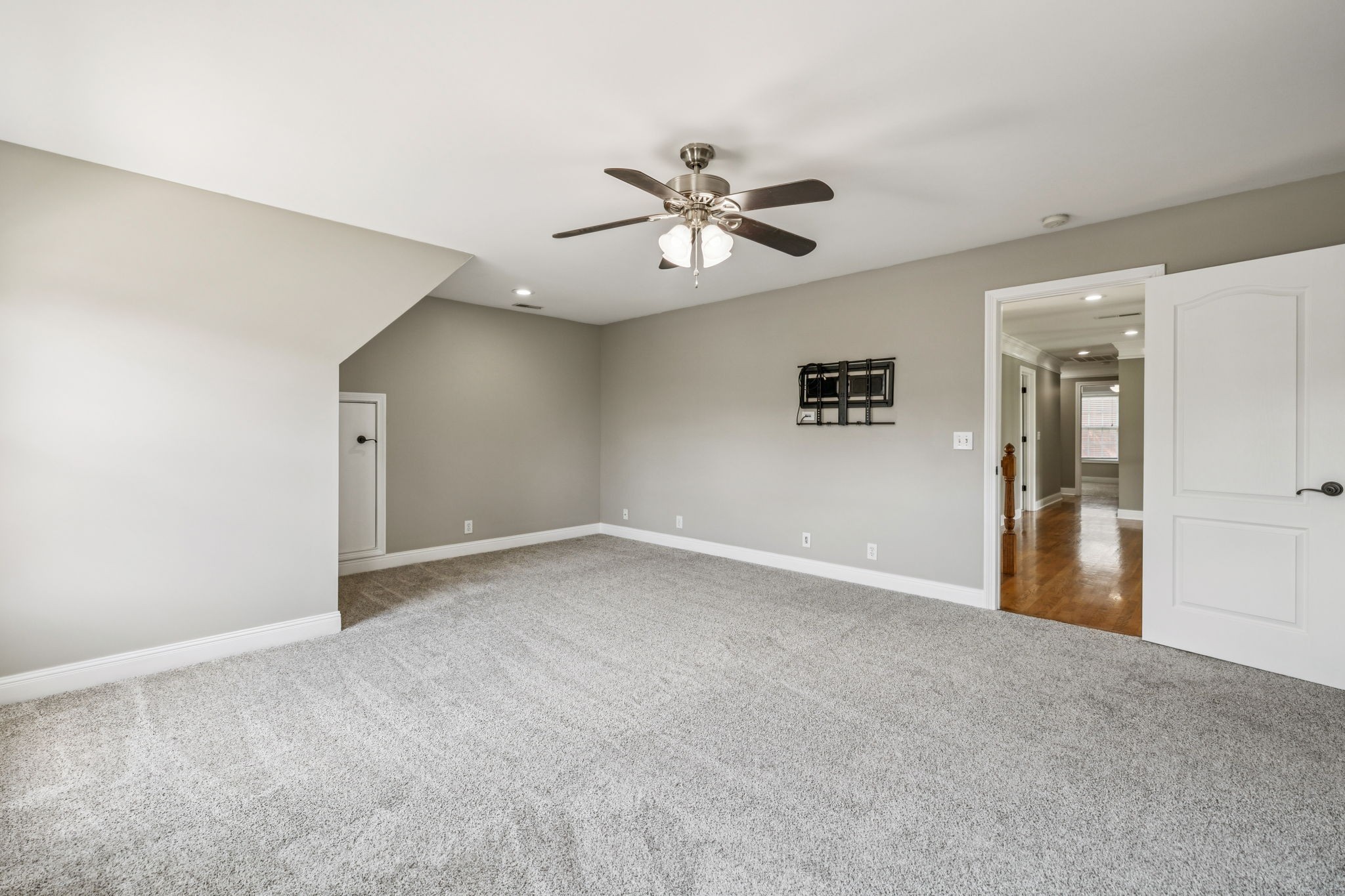 1316 Heather Pl