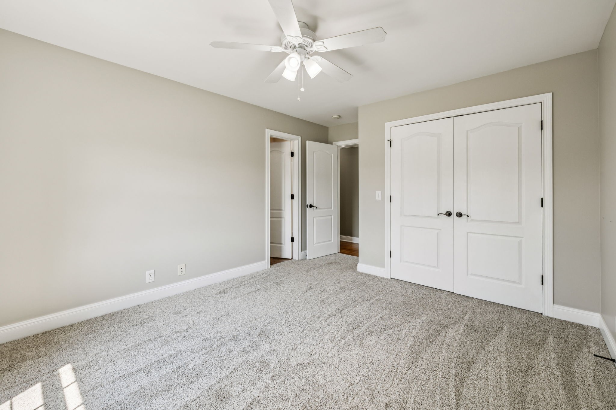 1316 Heather Pl