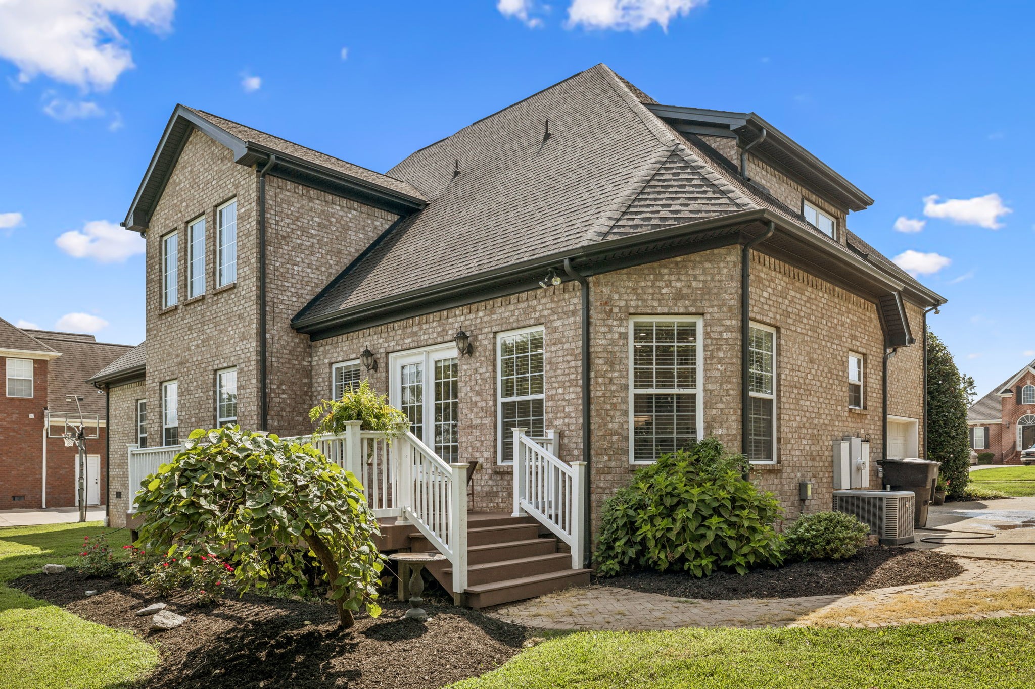 1316 Heather Pl