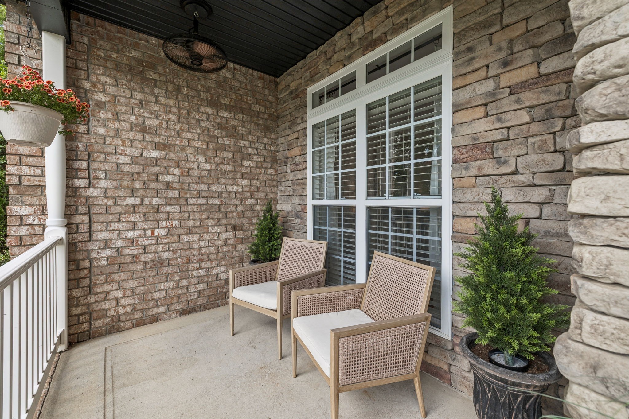 1316 Heather Pl