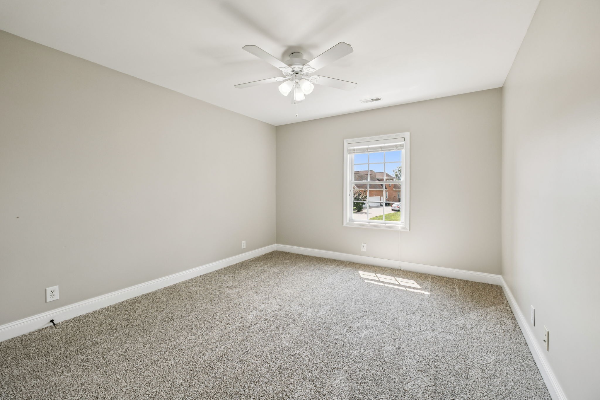 1316 Heather Pl