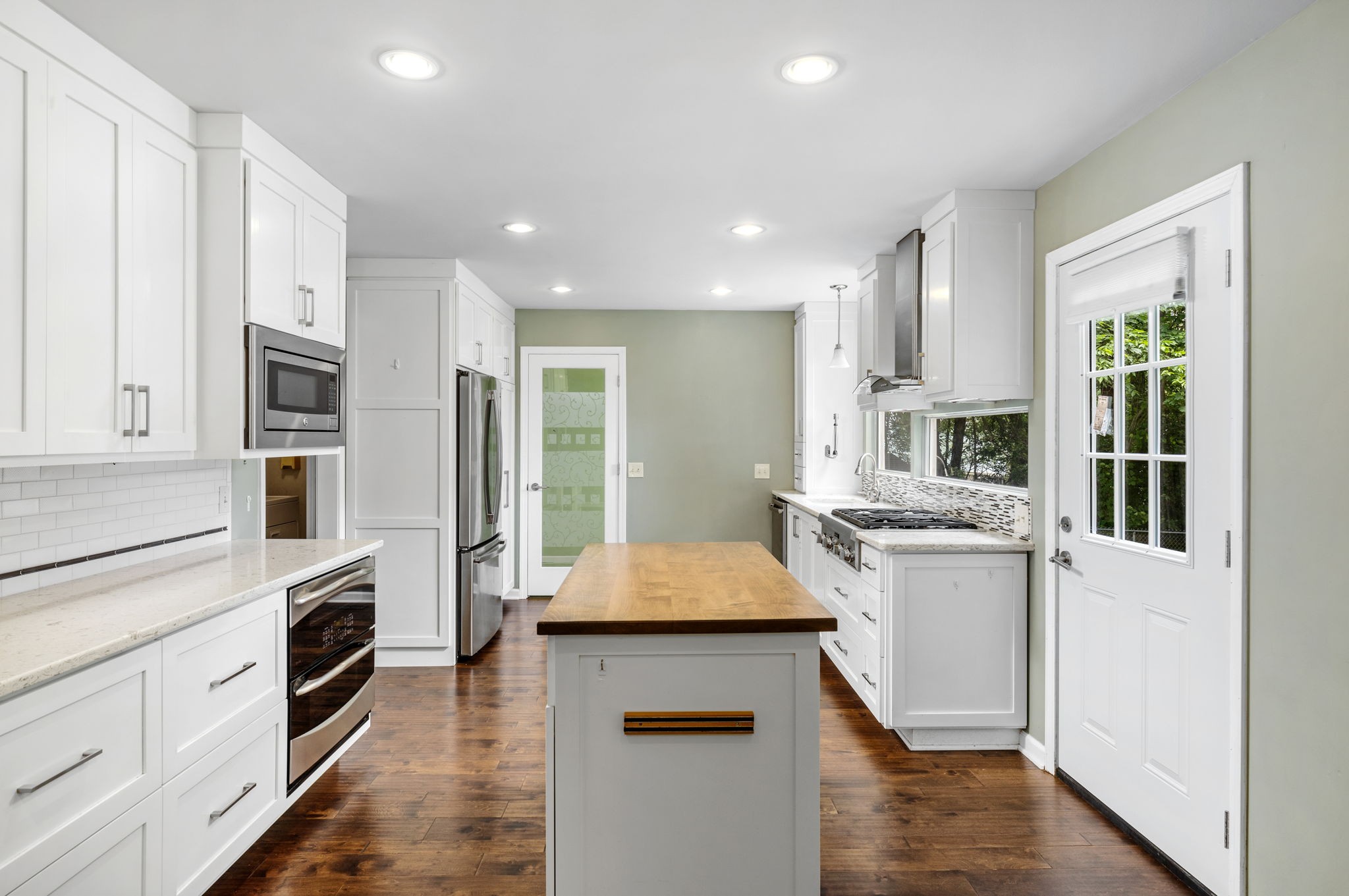 325 Brandiwood Ct