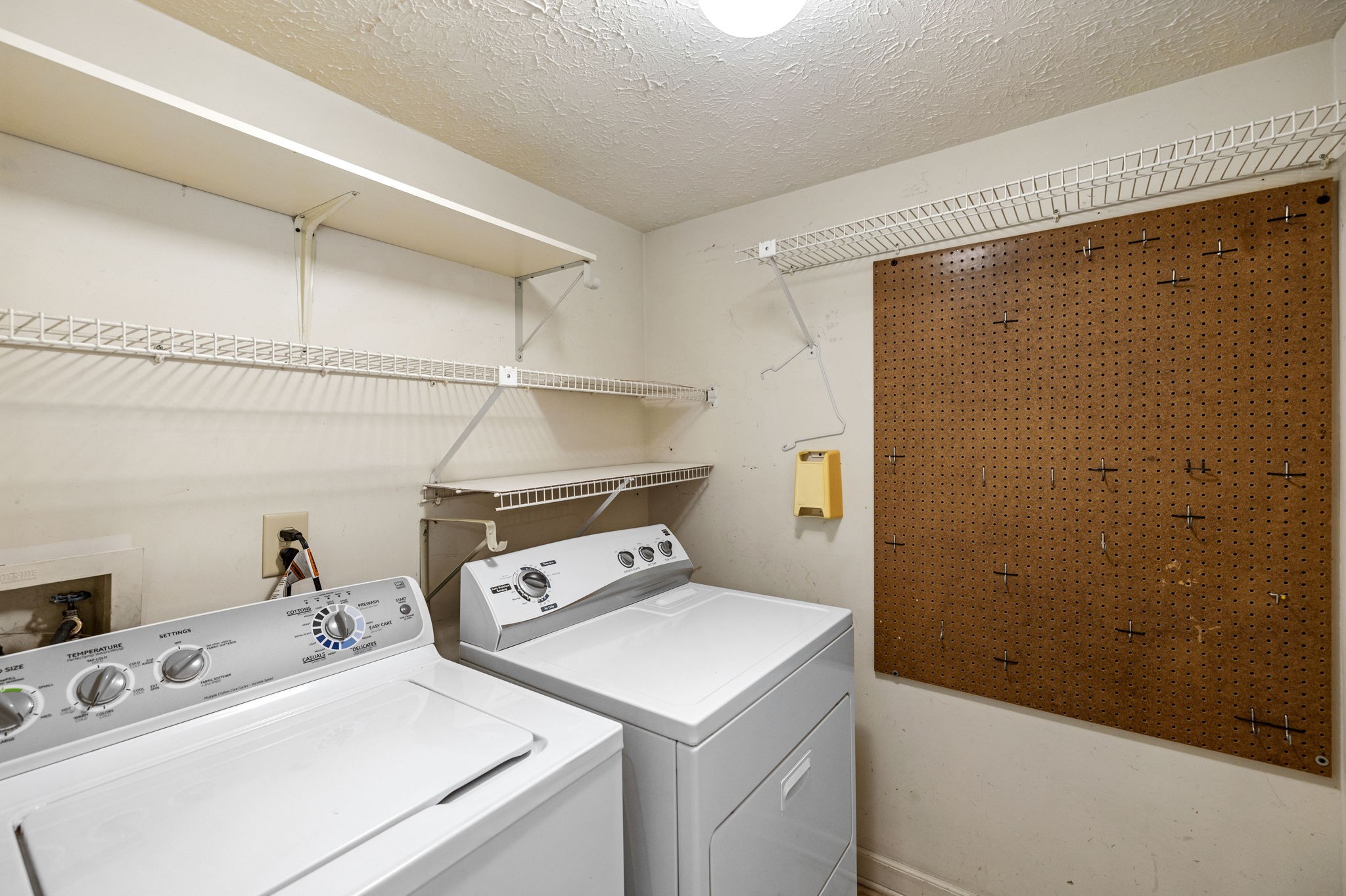 325 Brandiwood Ct