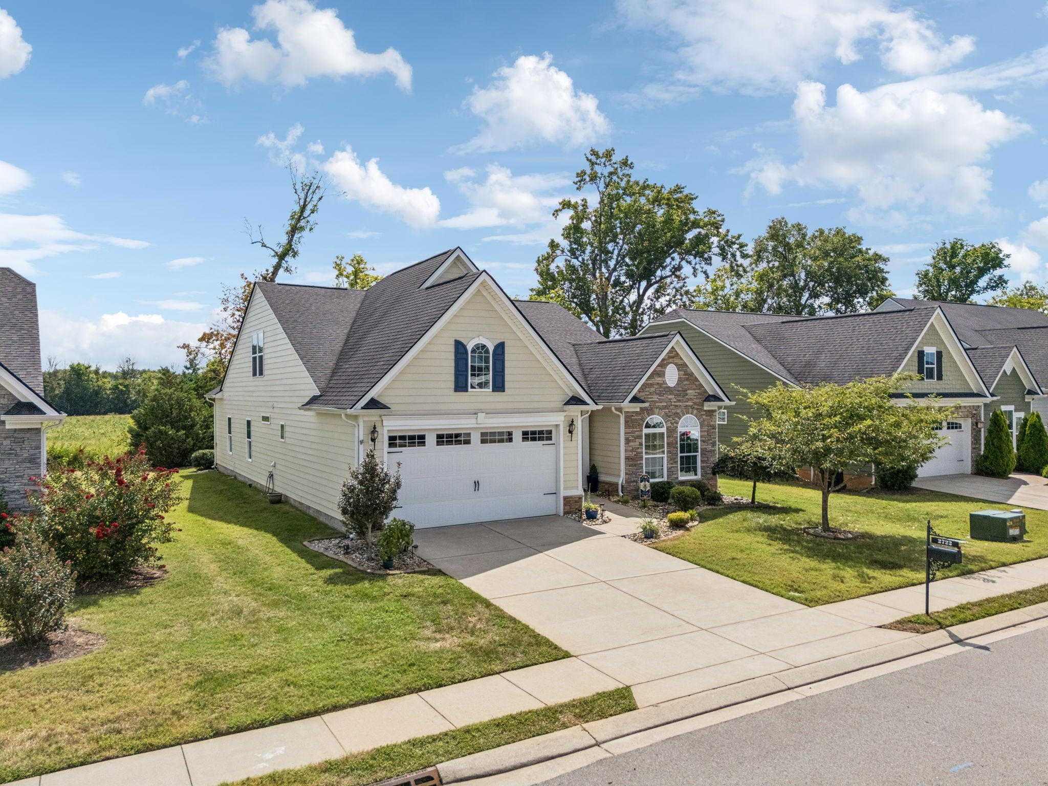 2722 Goose Creek Ln