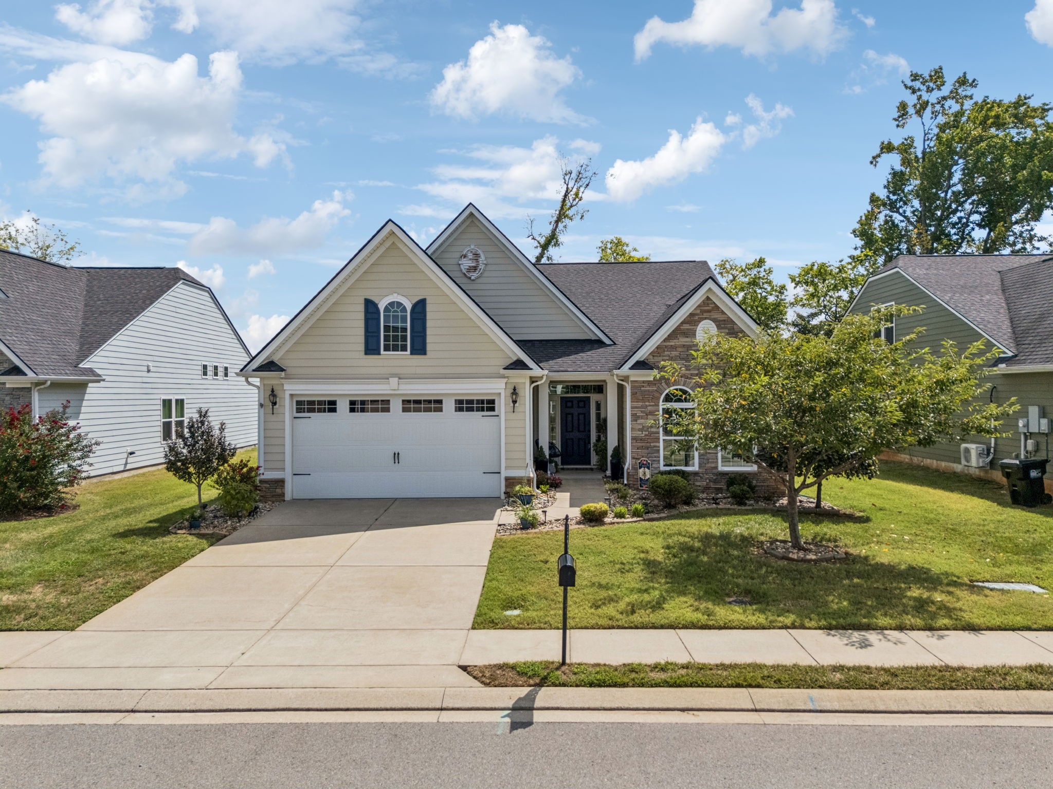 2722 Goose Creek Ln
