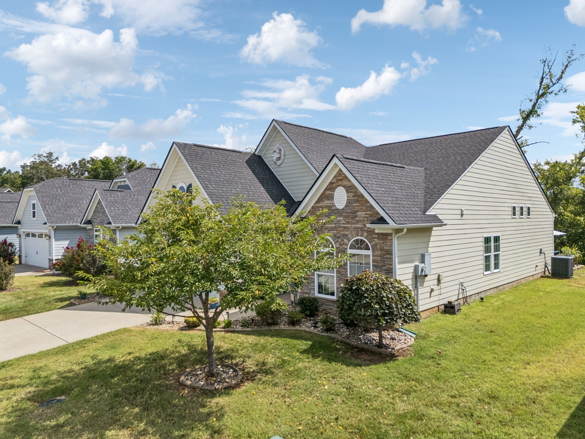 2722 Goose Creek Ln