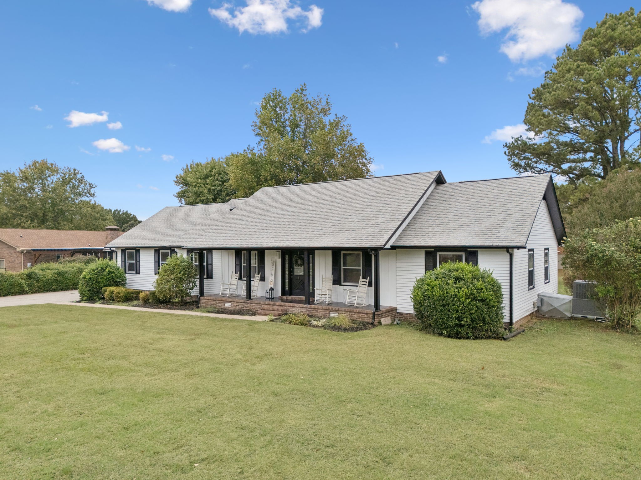 5050 Creekside Dr