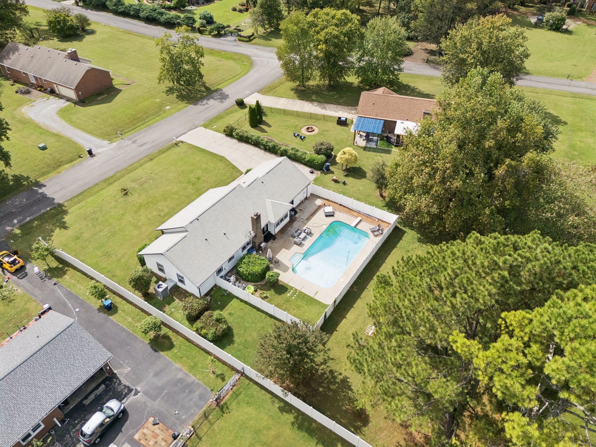 5050 Creekside Dr
