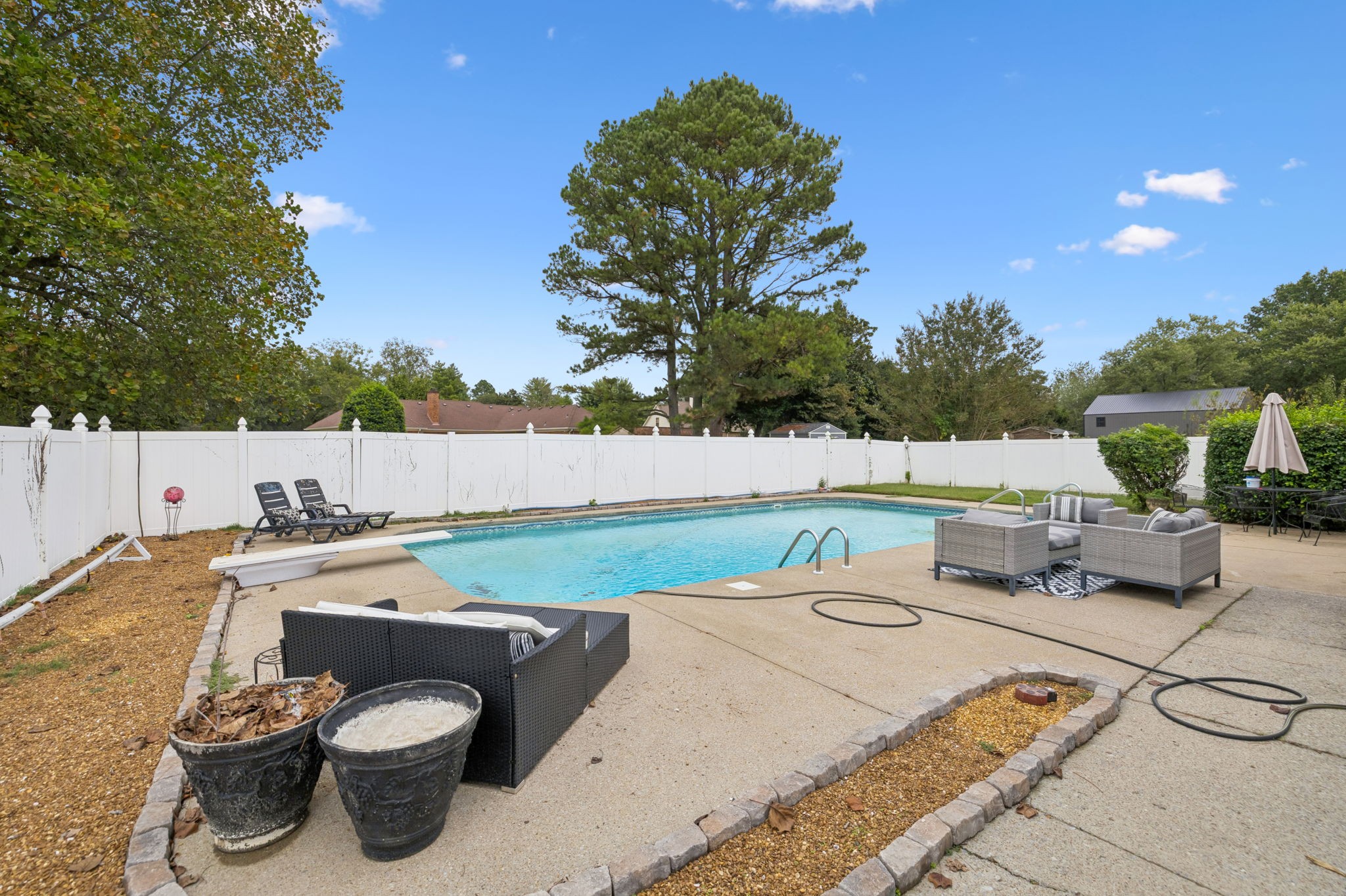 5050 Creekside Dr