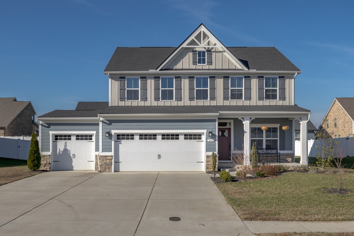 3232 Firerock Dr
