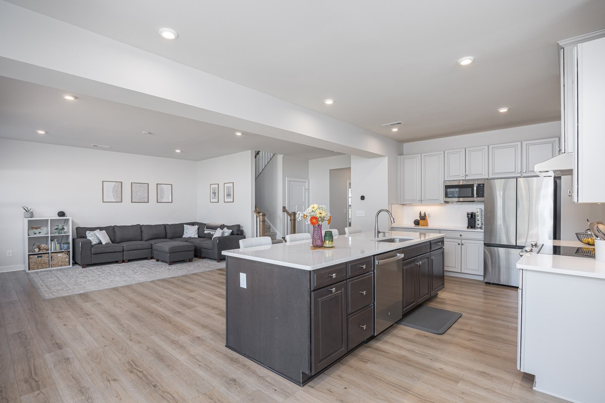 3232 Firerock Dr