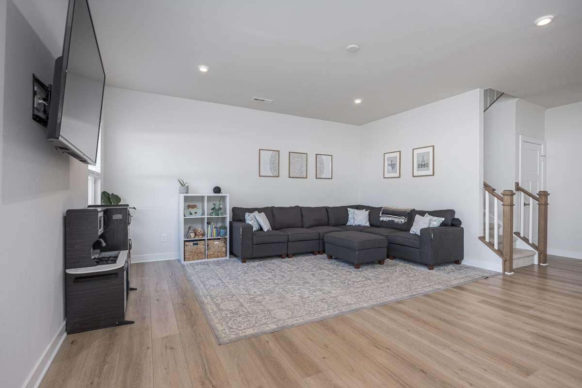 3232 Firerock Dr