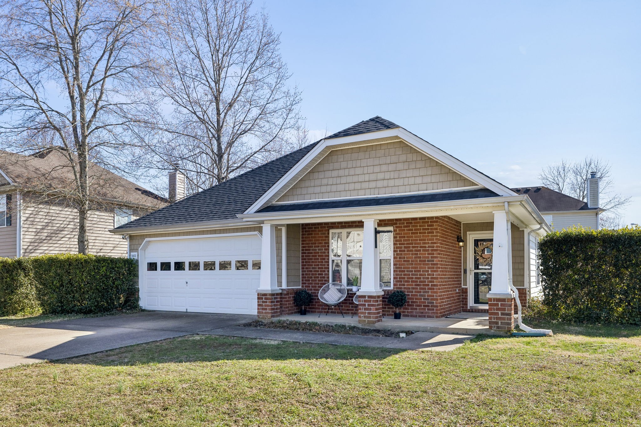 5433 Middlebury Dr