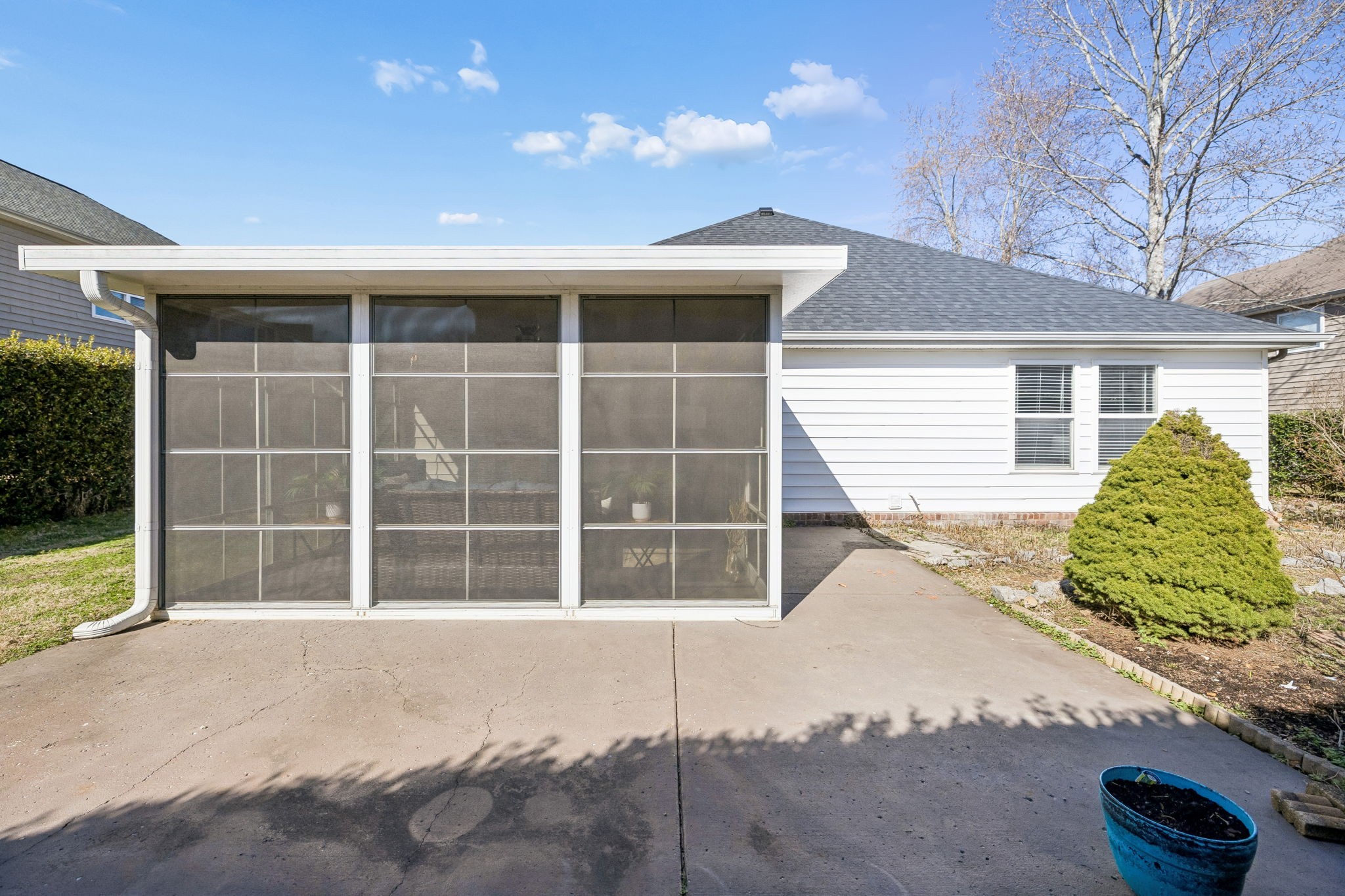 5433 Middlebury Dr