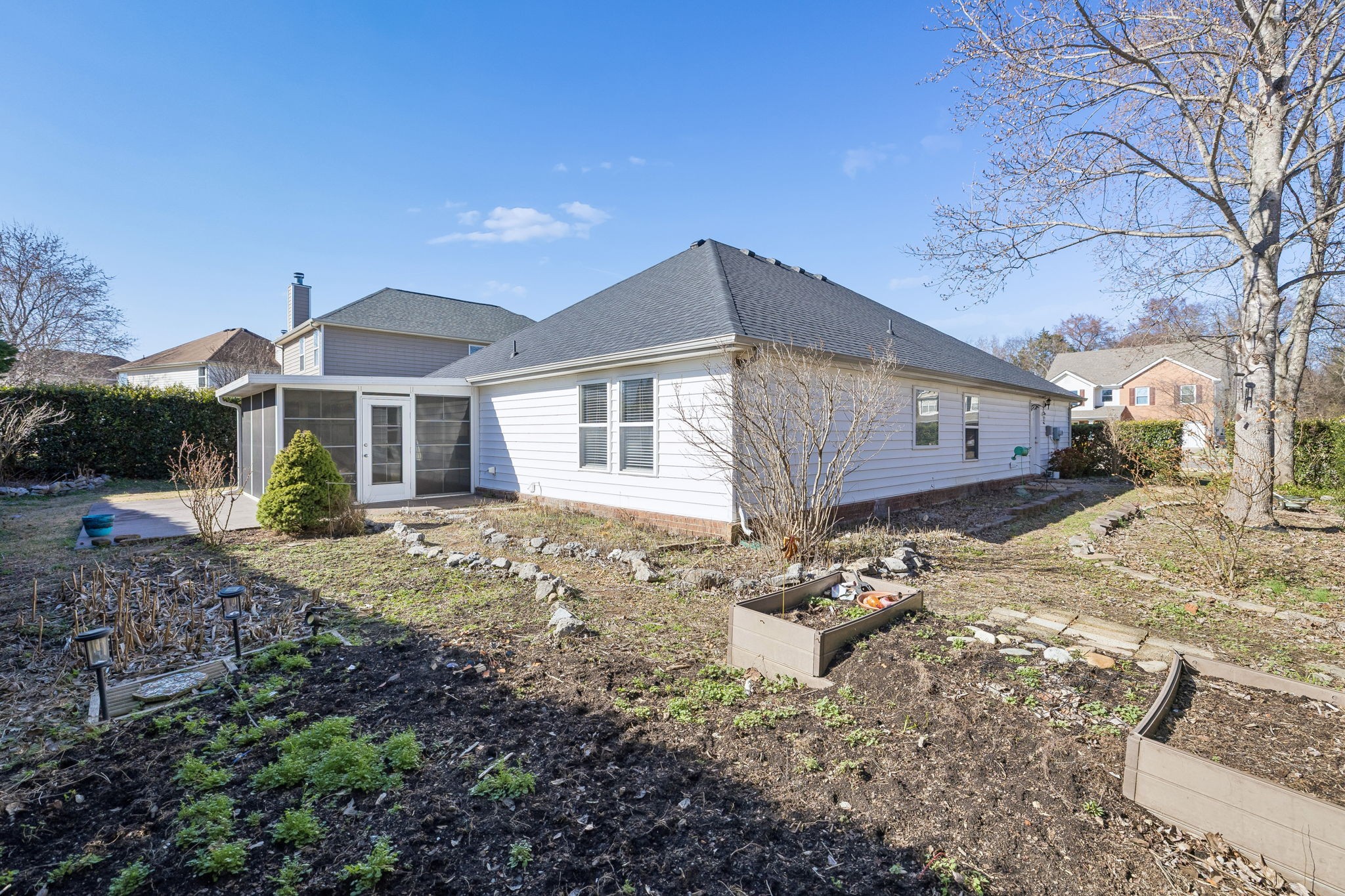 5433 Middlebury Dr