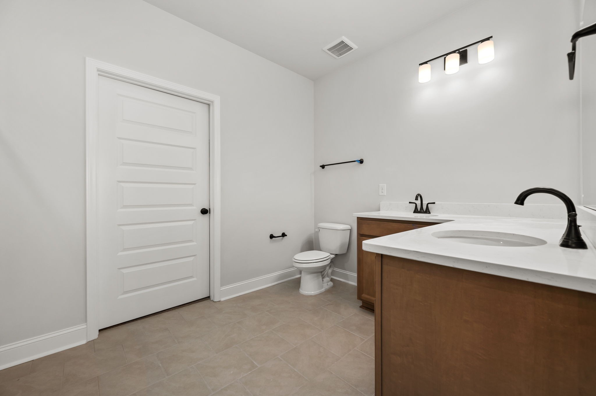 519 Rohan Dr