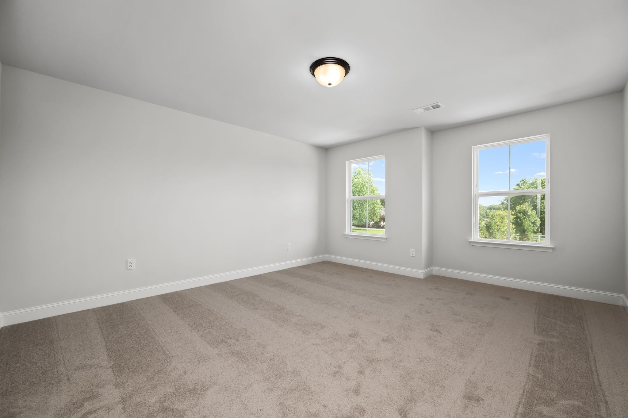 519 Rohan Dr