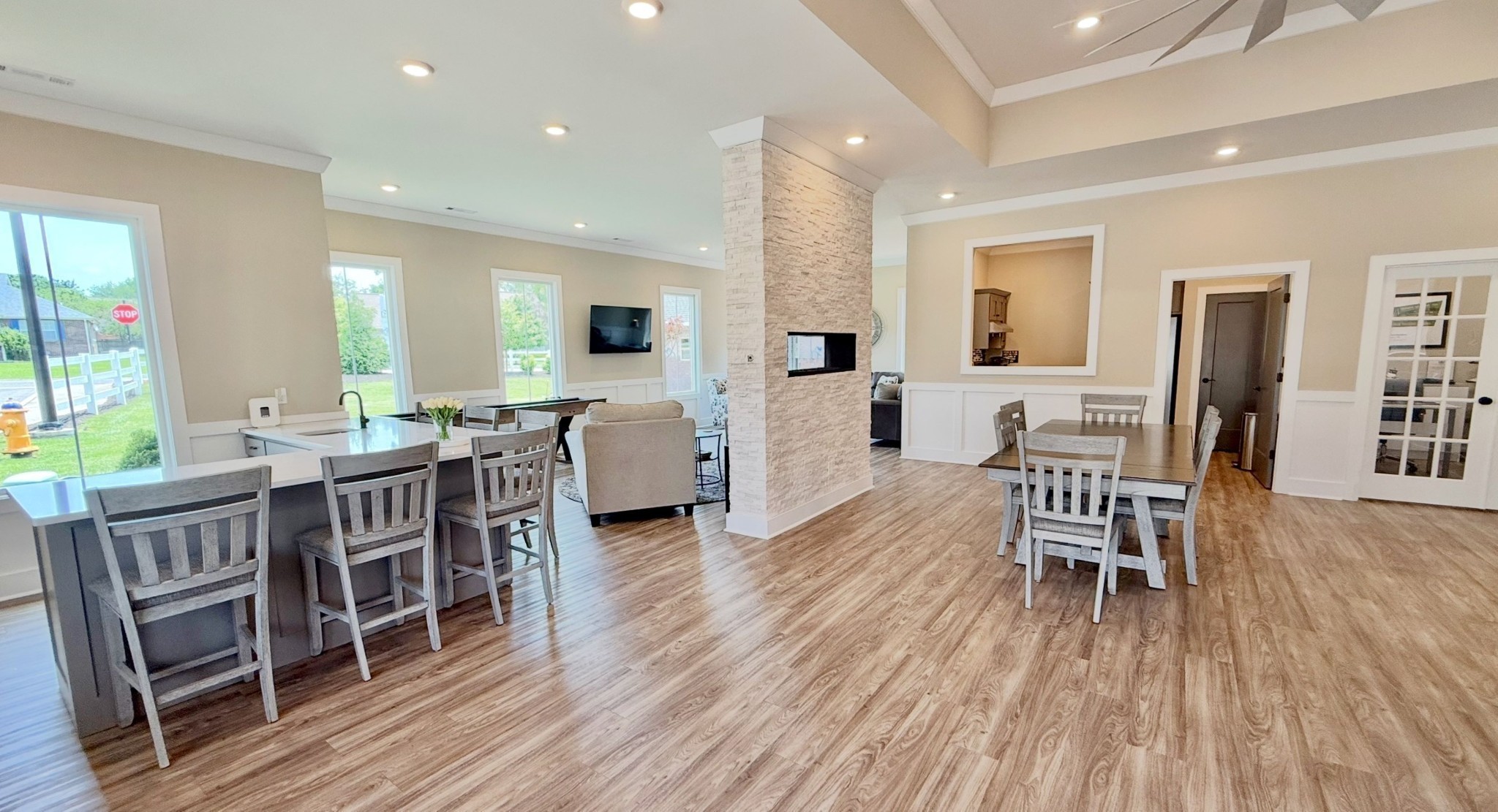 519 Rohan Dr