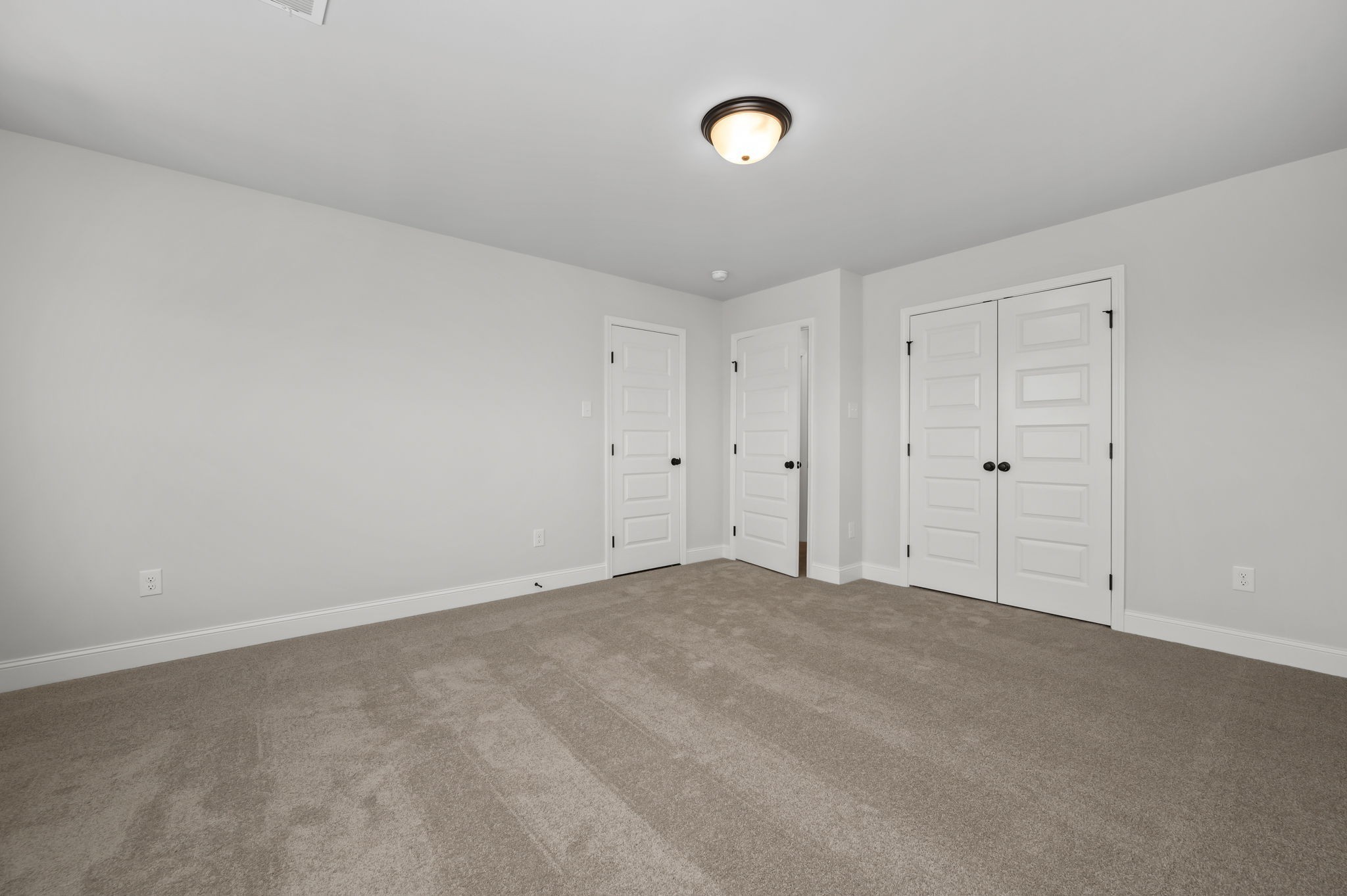 519 Rohan Dr