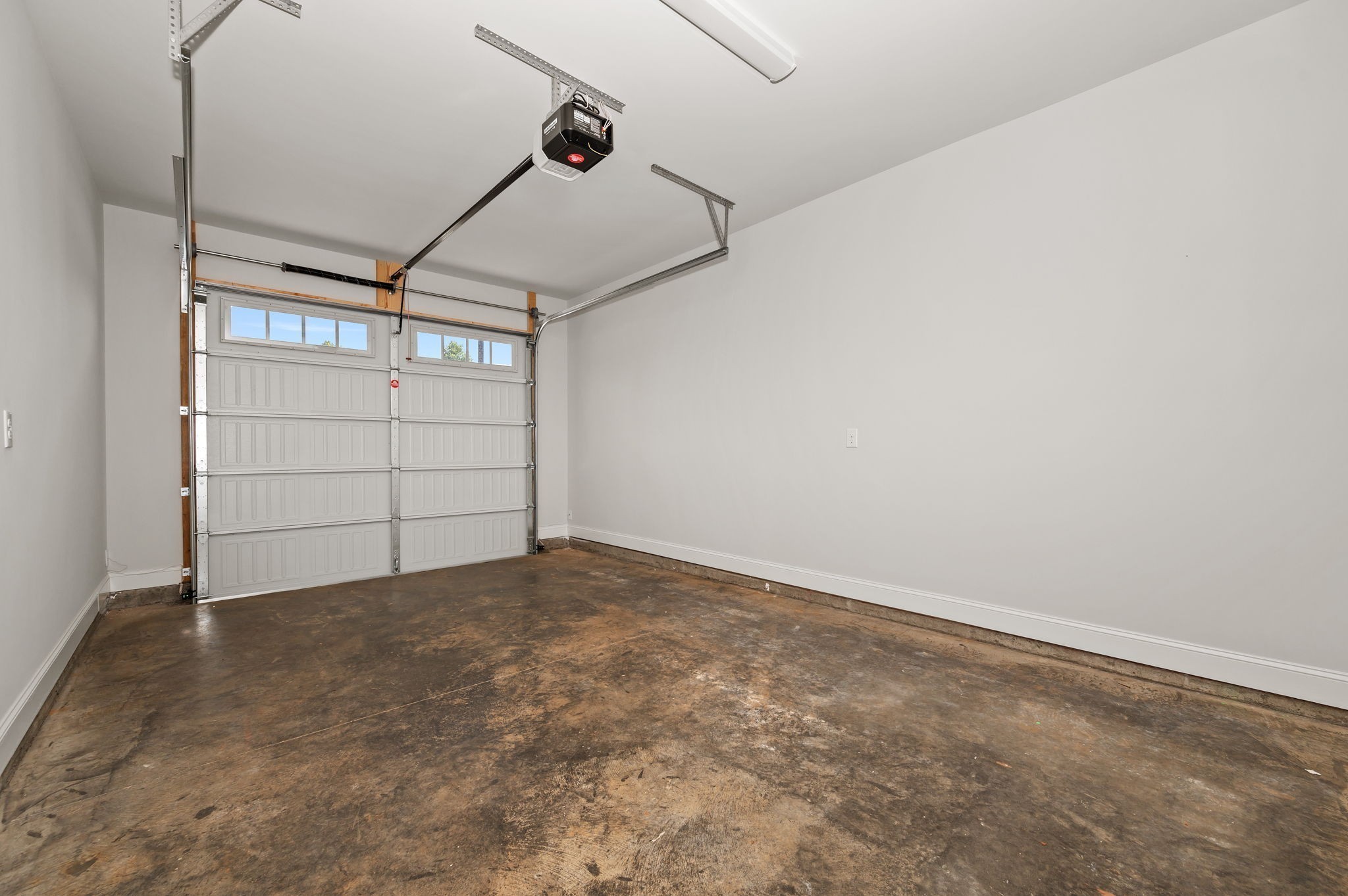 519 Rohan Dr
