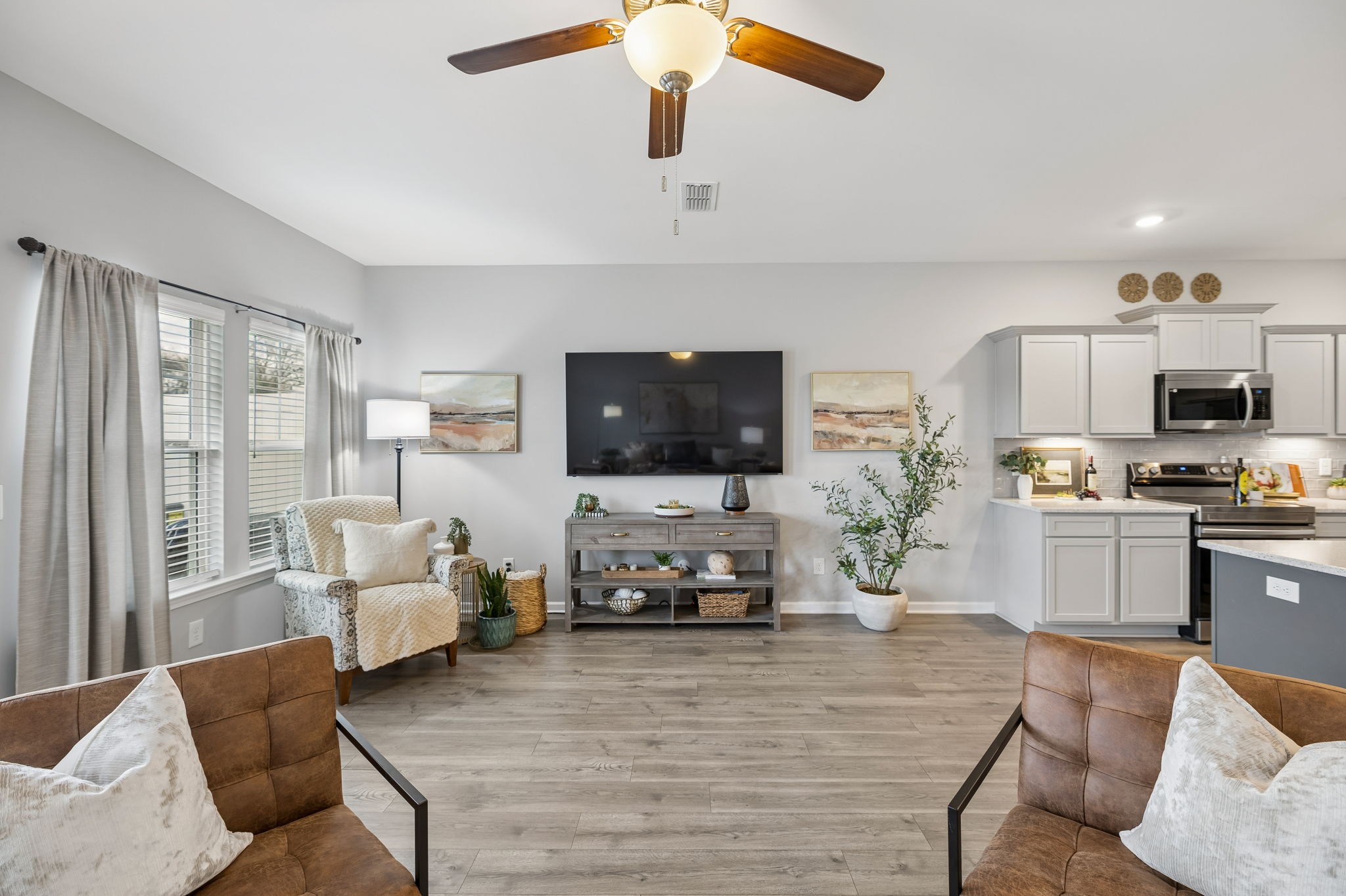 3721 Hunter Bryce Ln