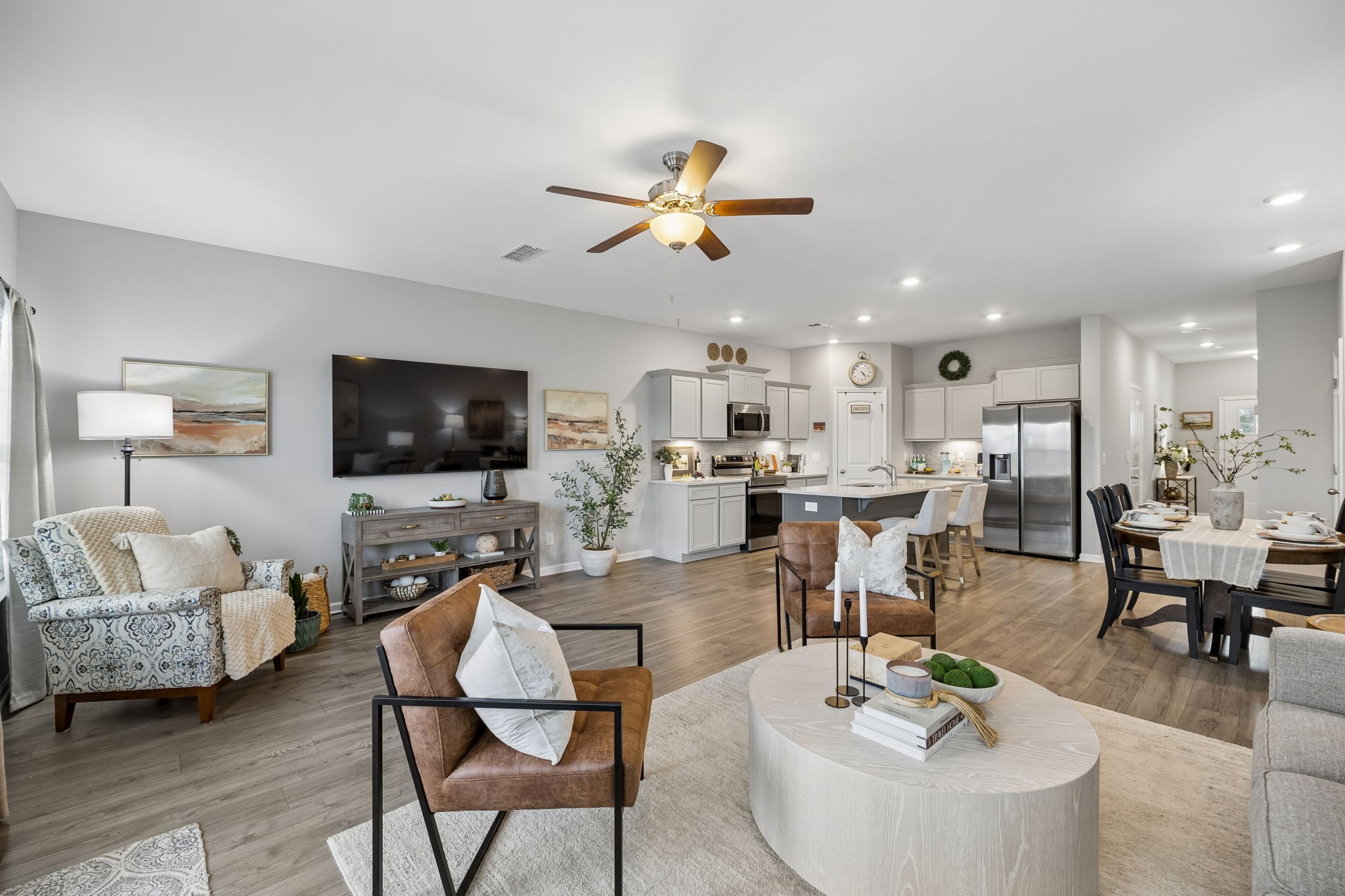 3721 Hunter Bryce Ln