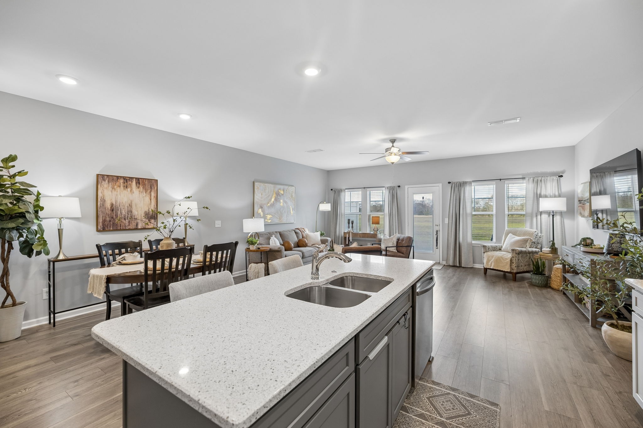 3721 Hunter Bryce Ln