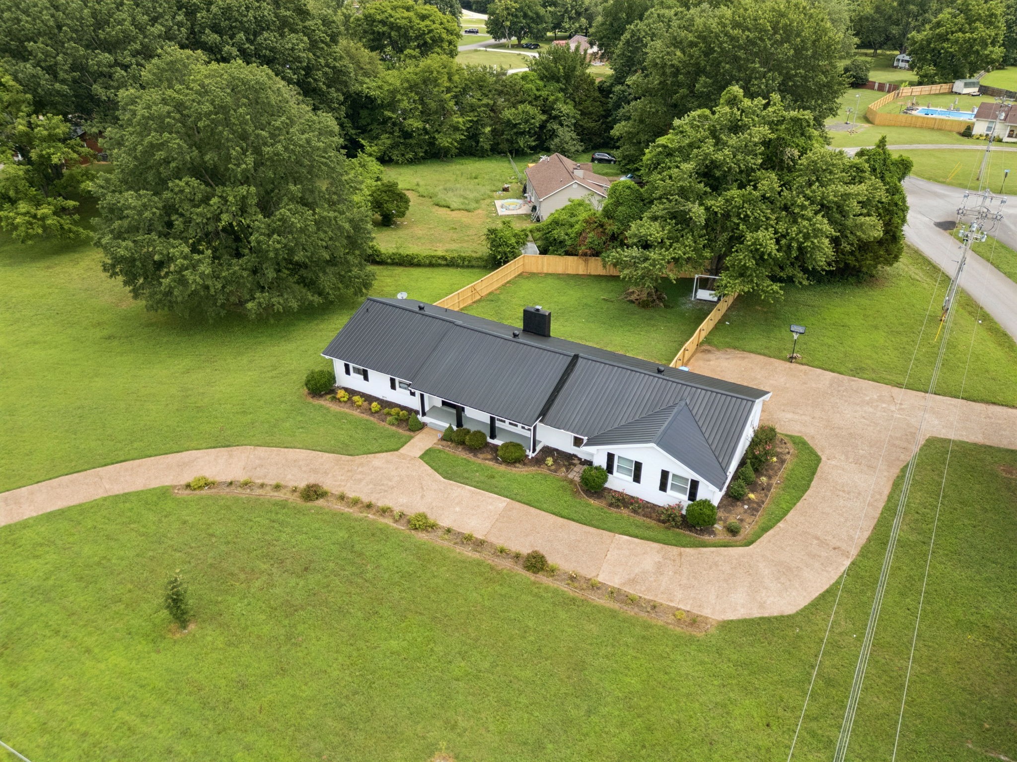 6904 Old Nashville Hwy