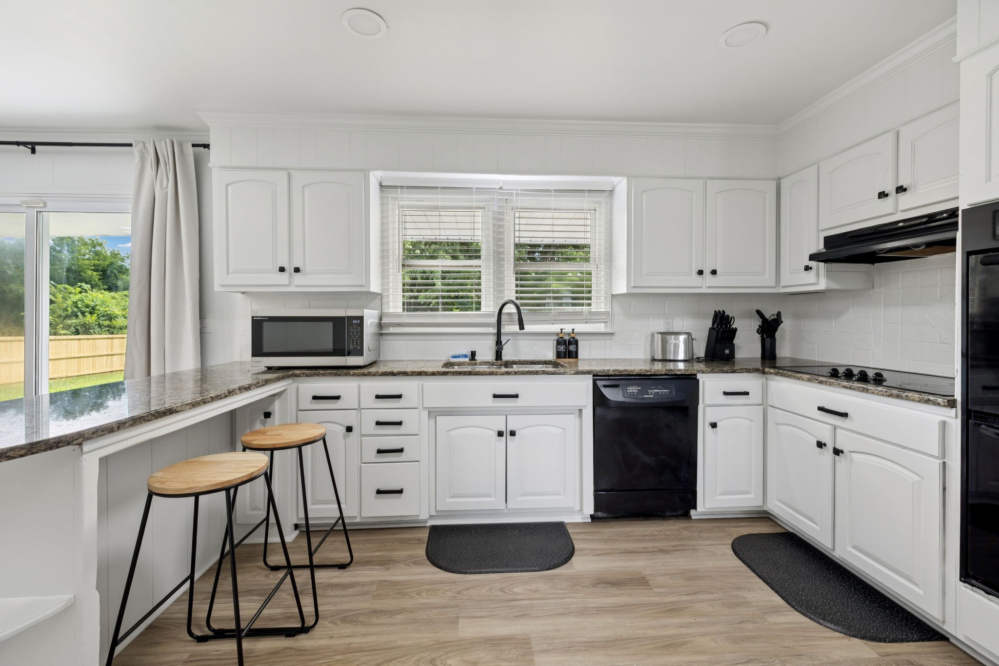 6904 Old Nashville Hwy