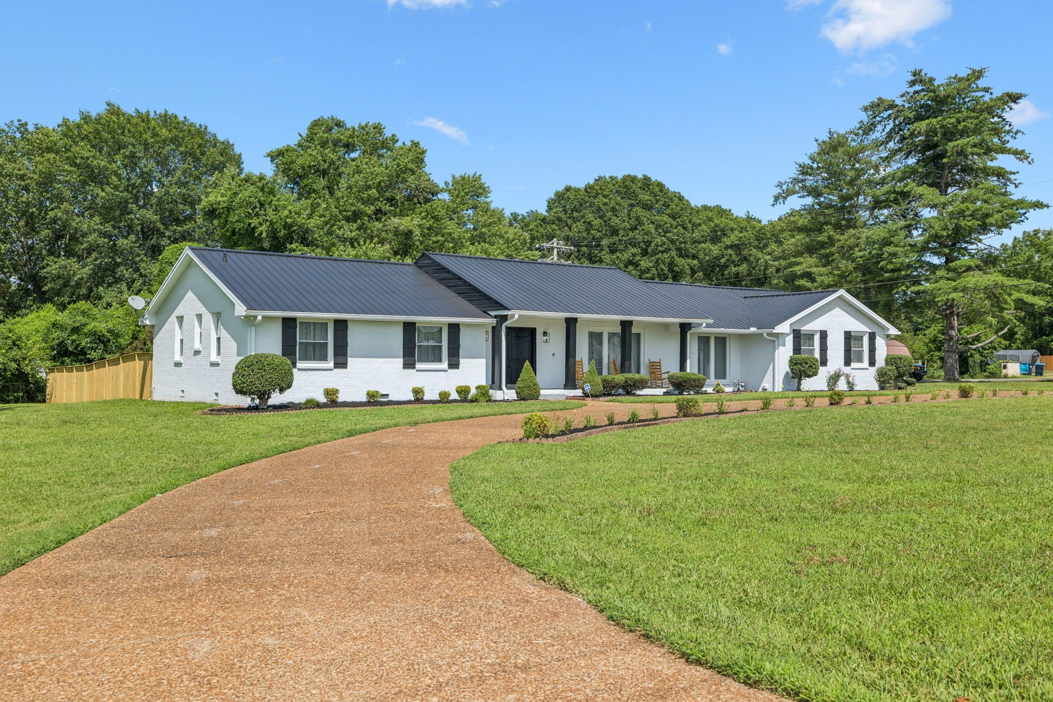 6904 Old Nashville Hwy