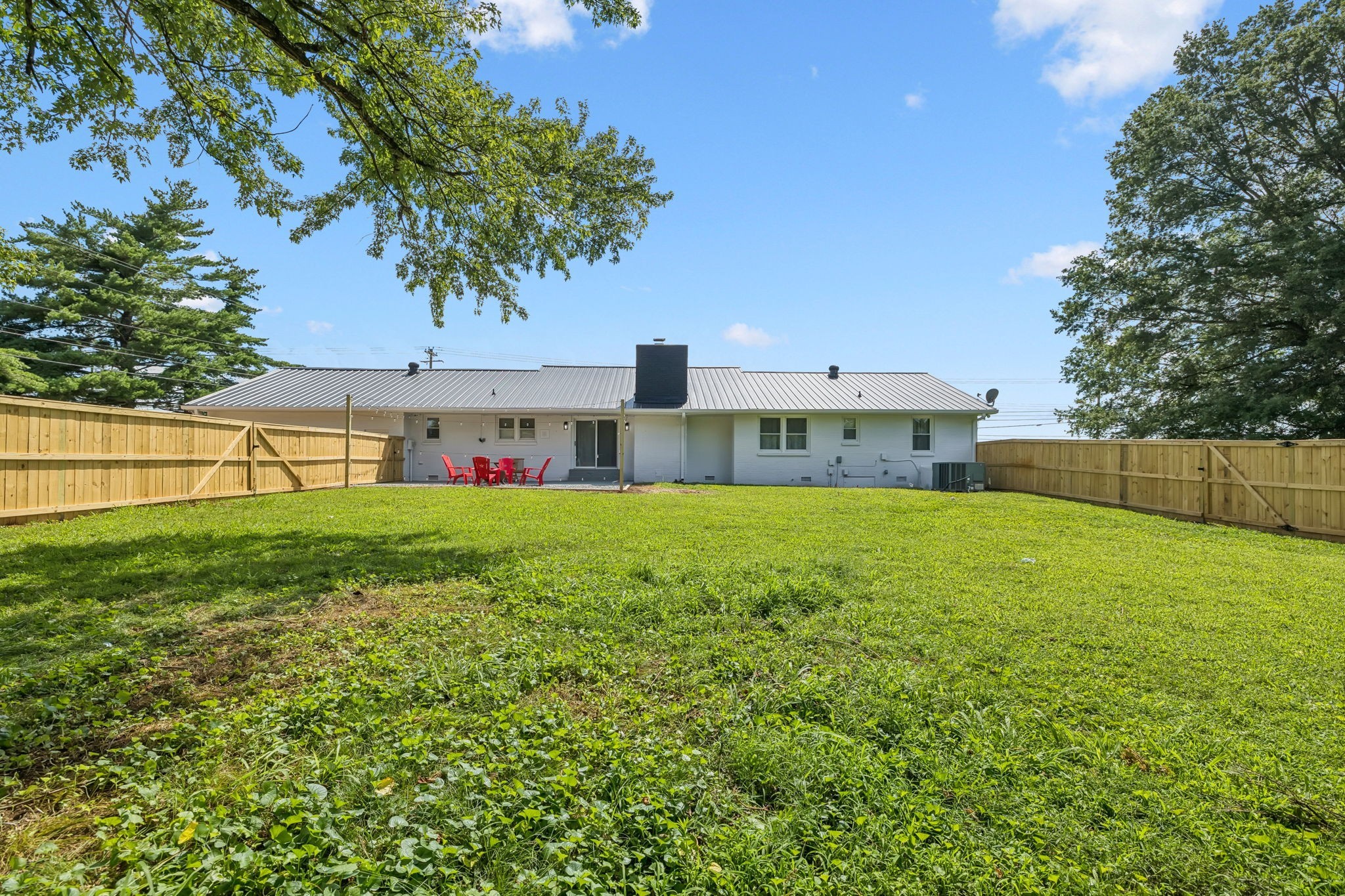 6904 Old Nashville Hwy