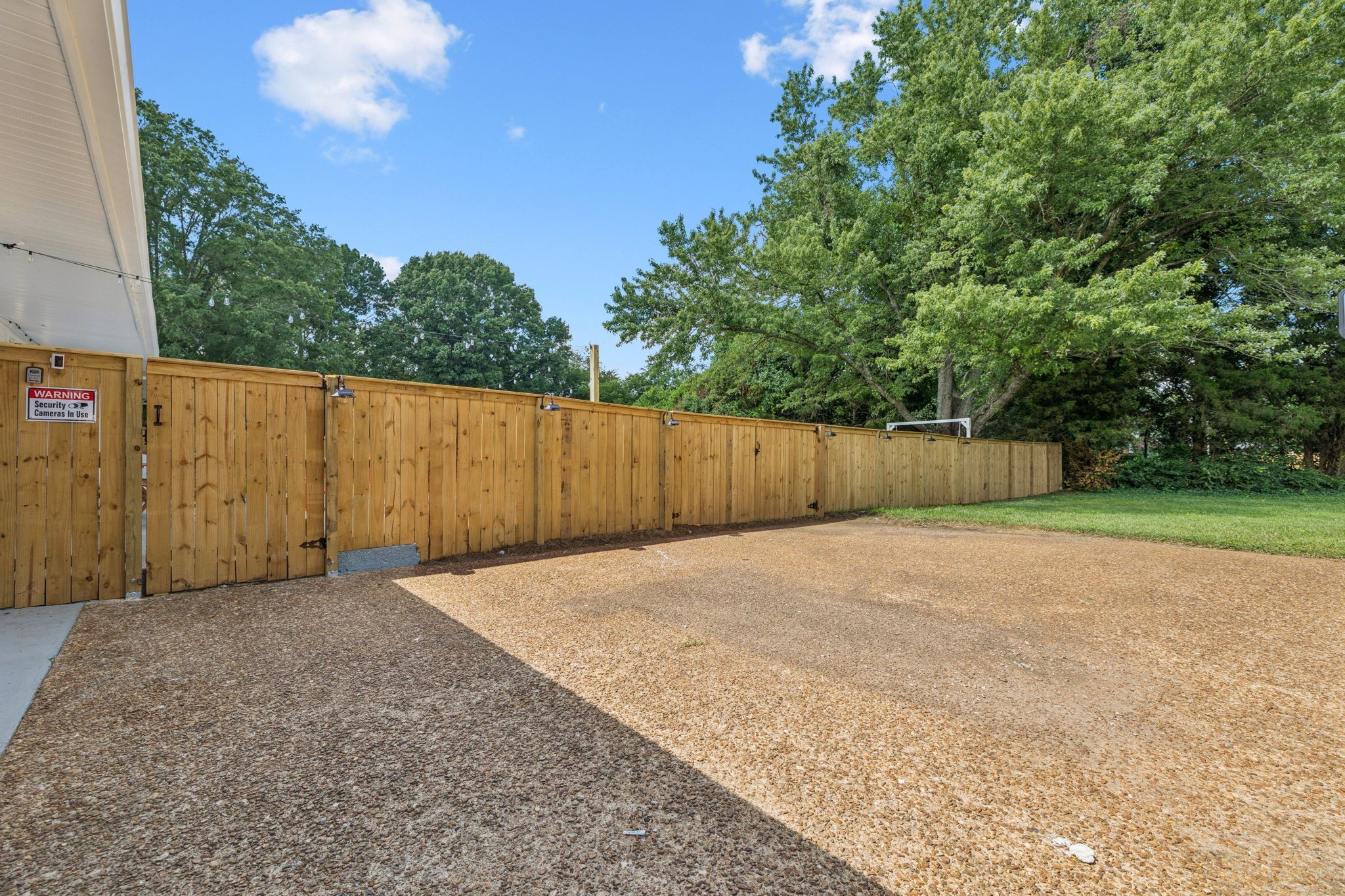 6904 Old Nashville Hwy