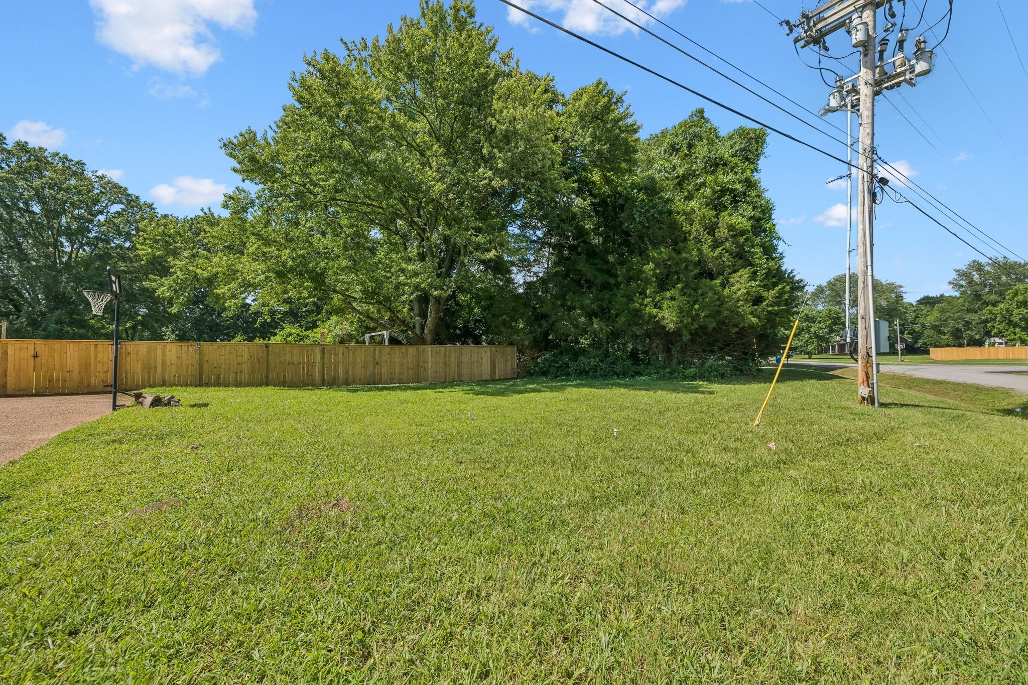 6904 Old Nashville Hwy