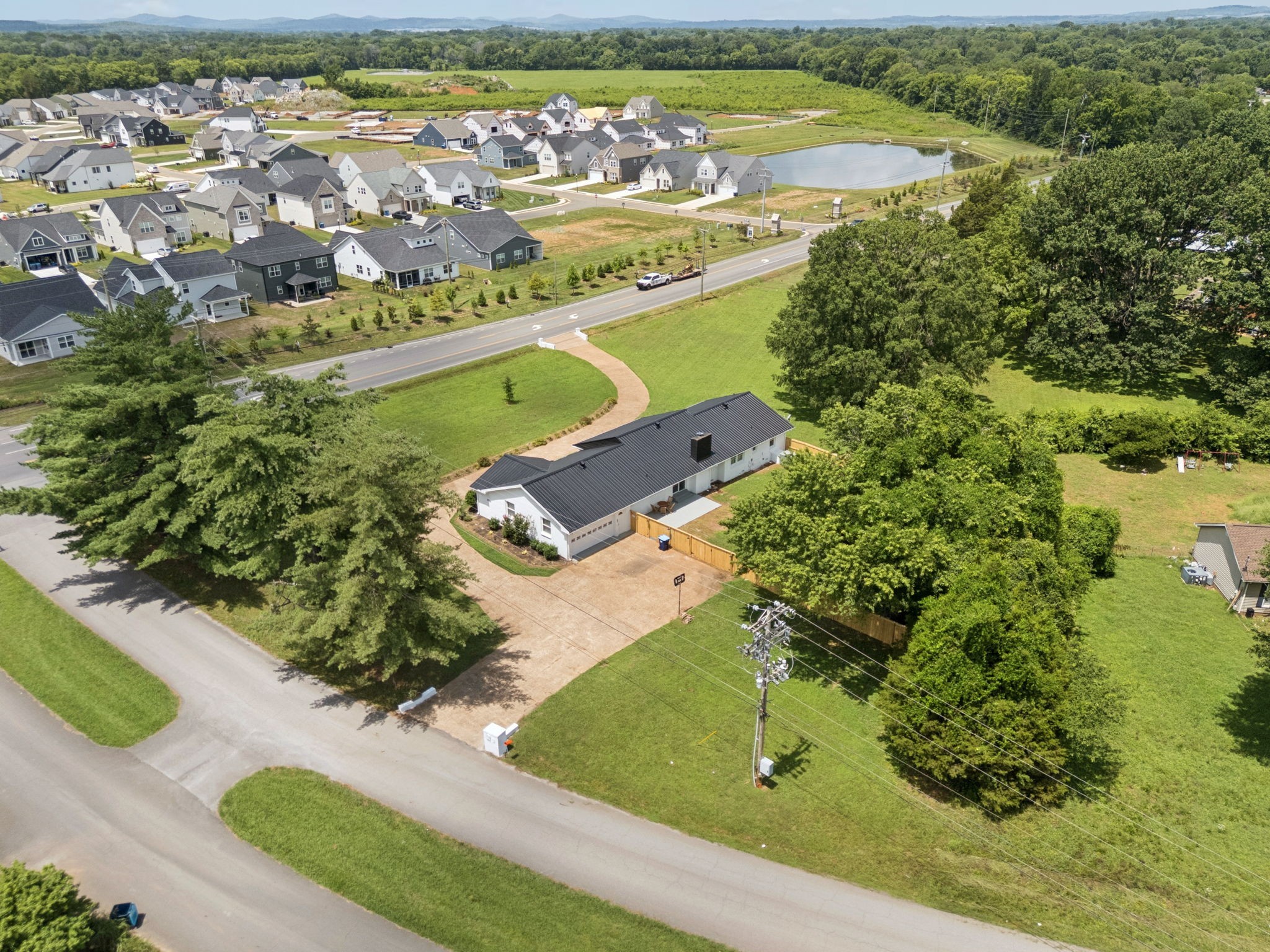 6904 Old Nashville Hwy