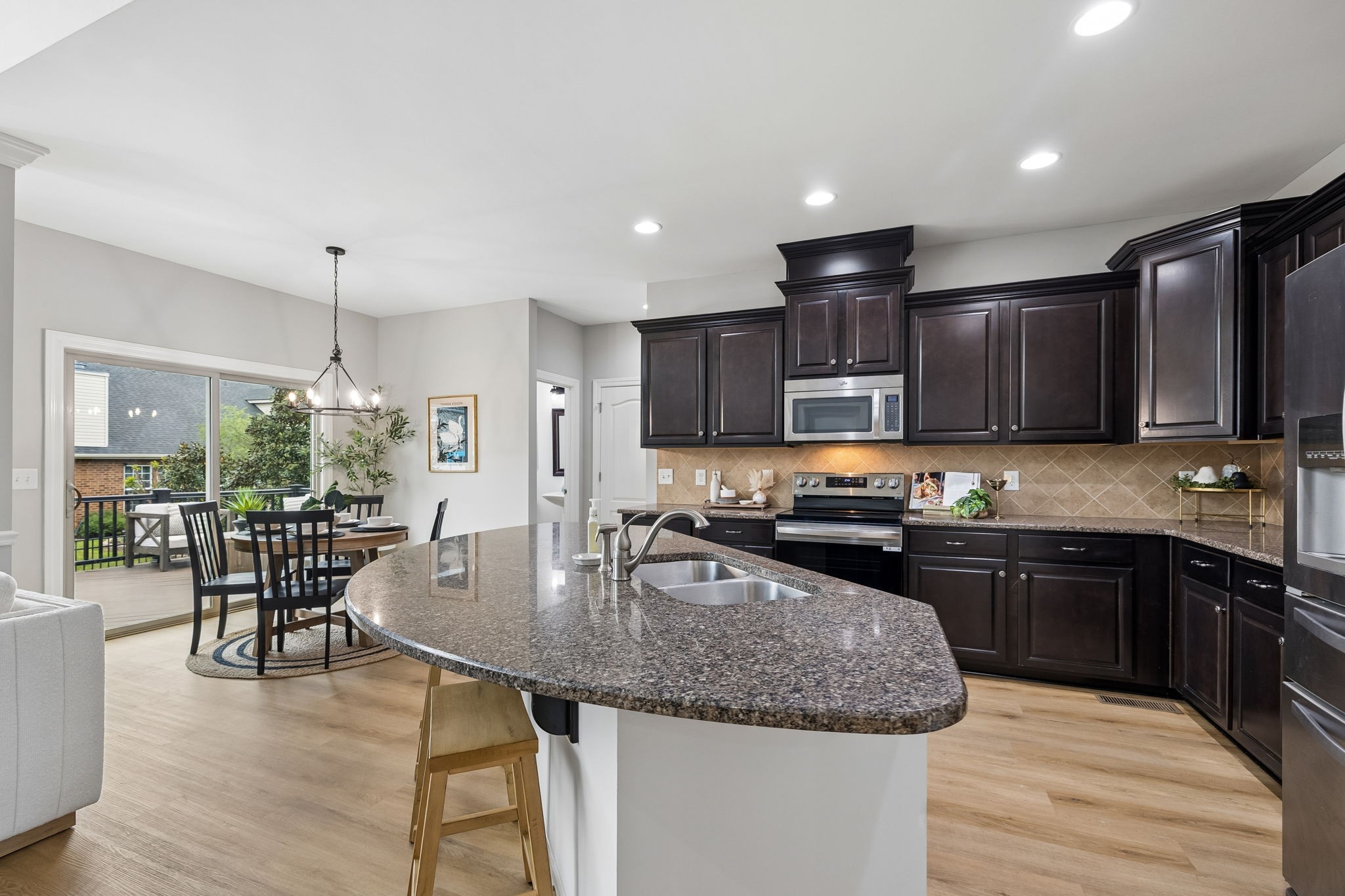 1212 Stockwell Dr