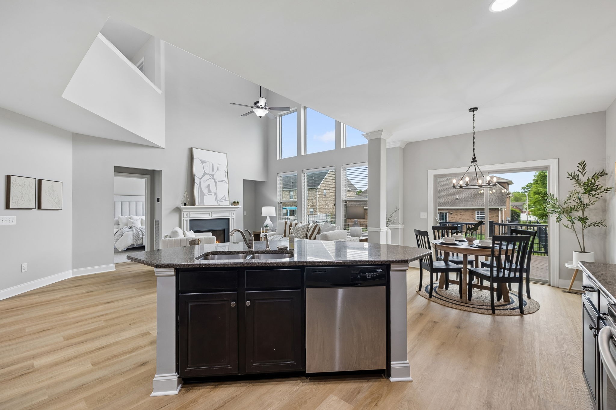 1212 Stockwell Dr