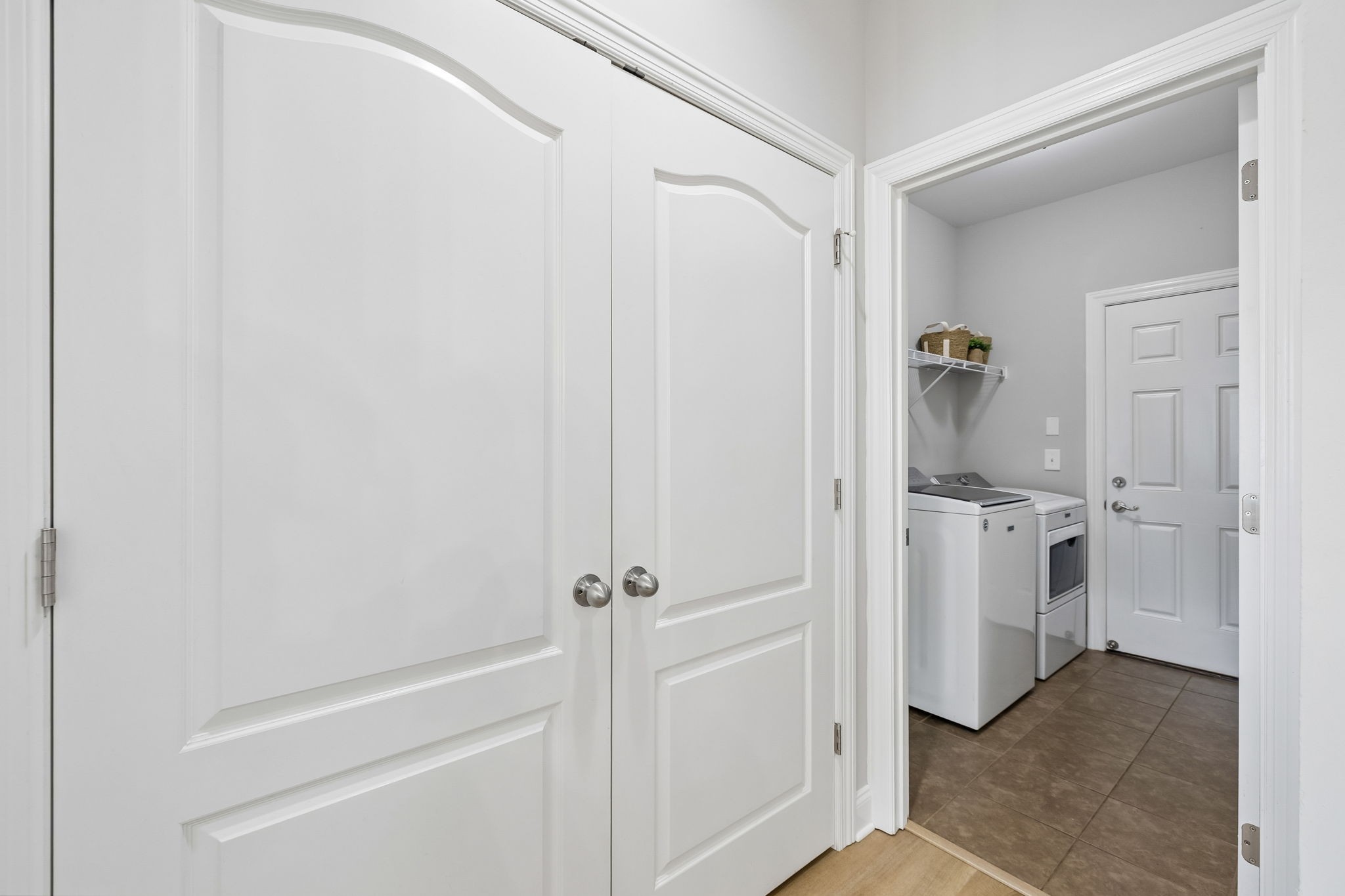 1212 Stockwell Dr