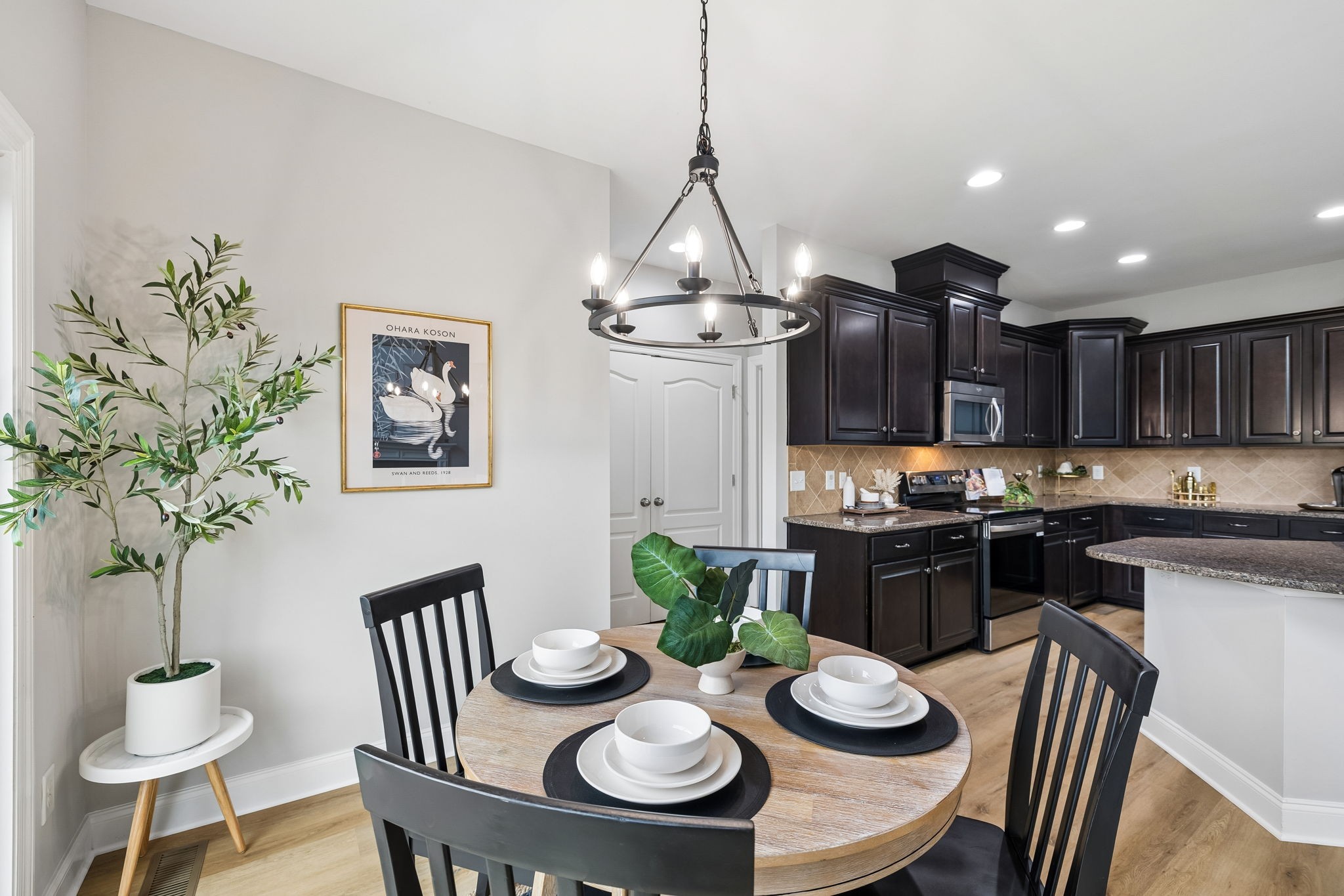 1212 Stockwell Dr