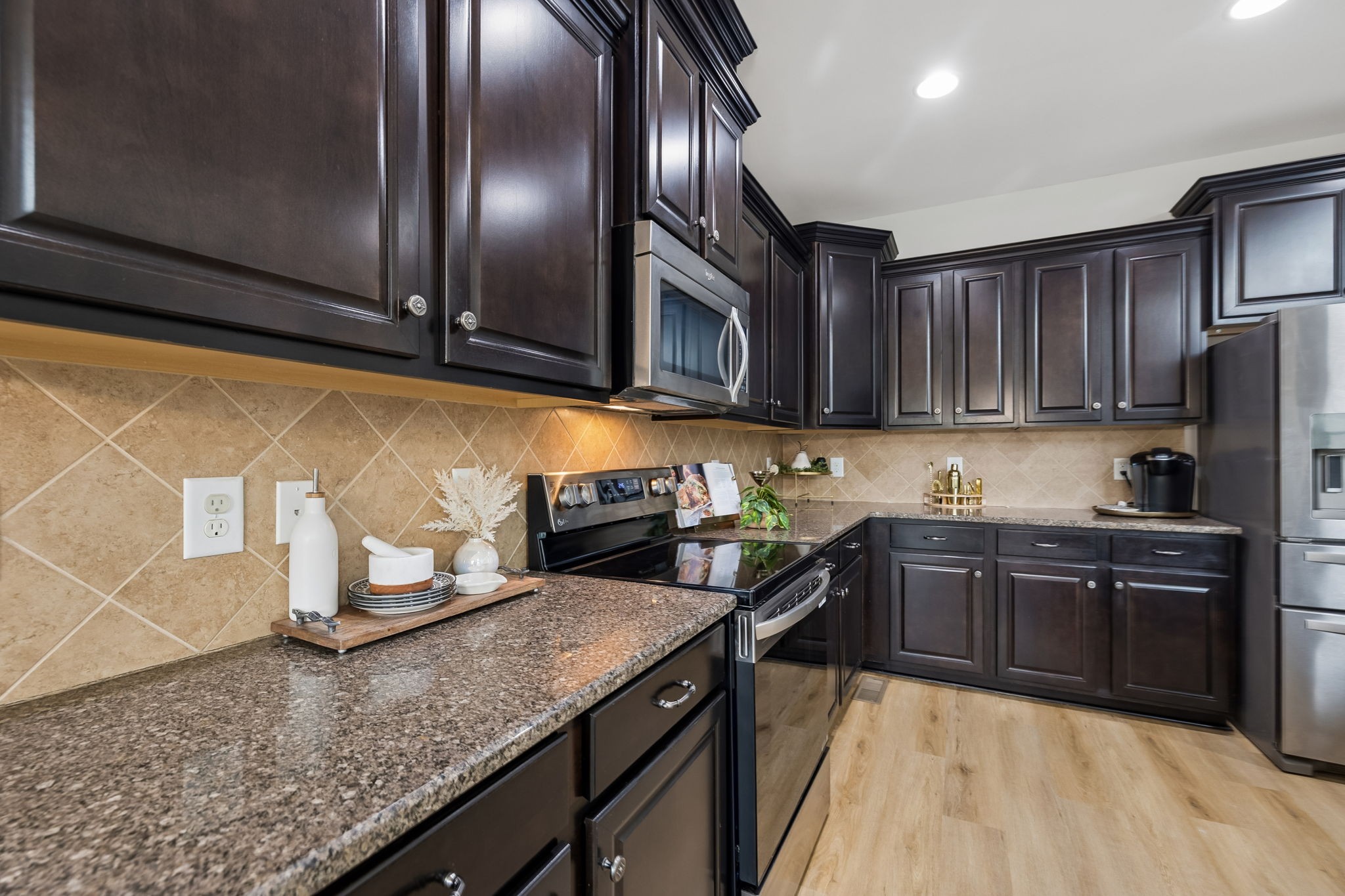 1212 Stockwell Dr