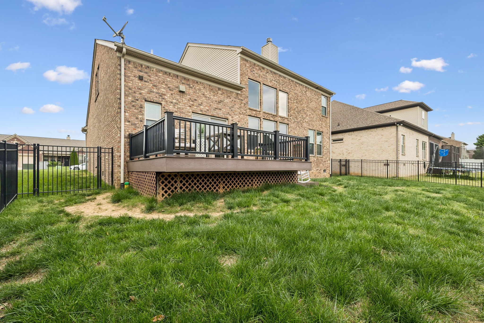1212 Stockwell Dr