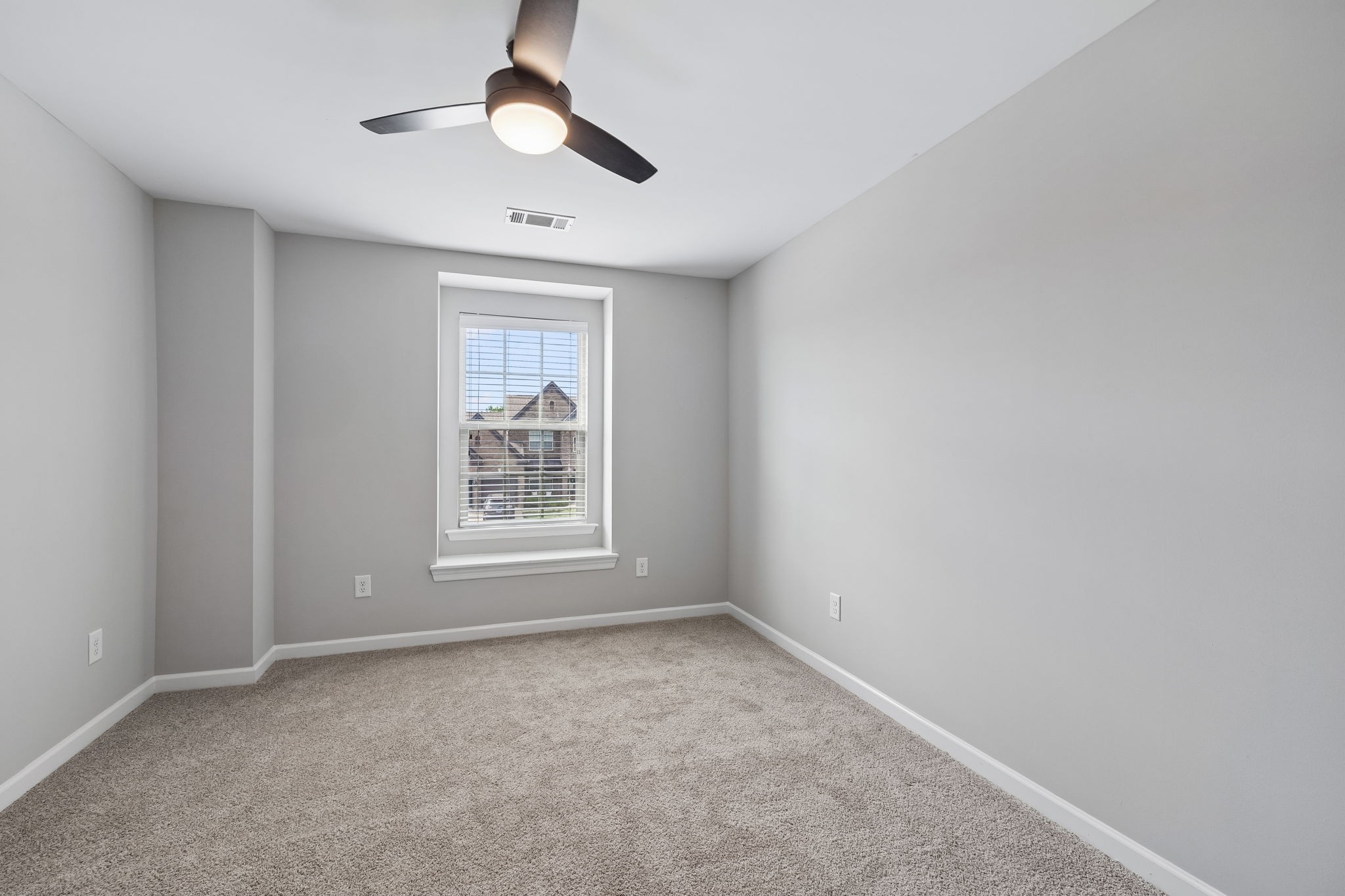 1212 Stockwell Dr