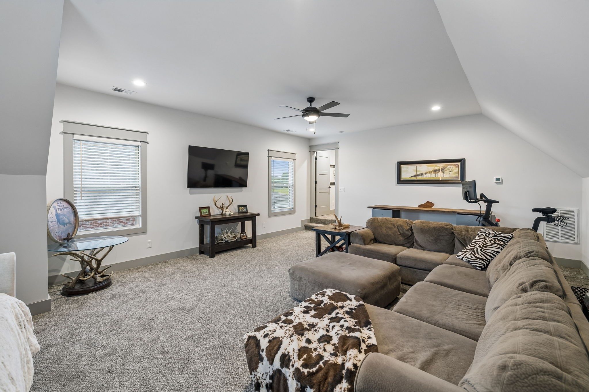 1525 North Side Dr